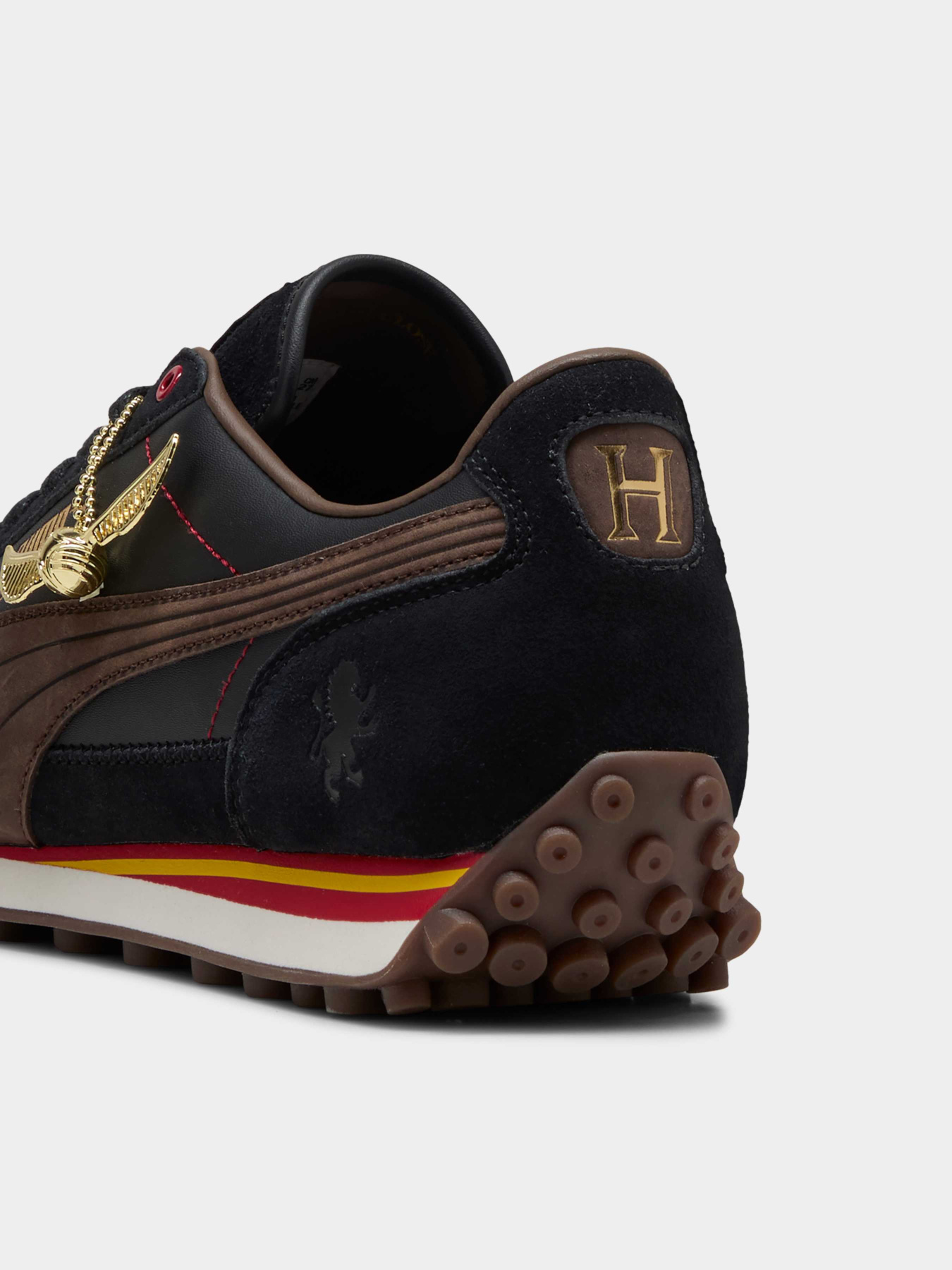 Кросівки повсякденні PUMA Easy Rider Harry Potter модель 401208 Фото