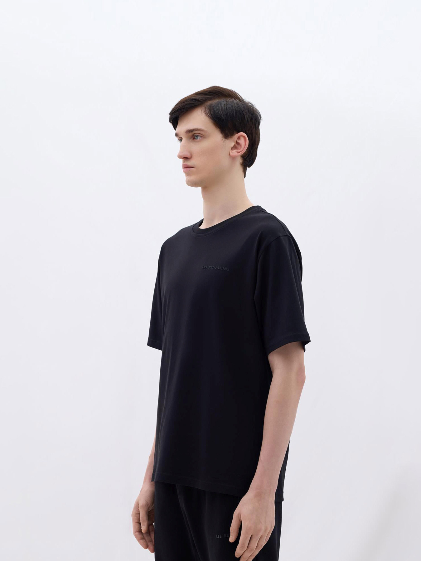 Футболка Les Benjamins модель LB23FWCLAMUTS-404.1012 Футболка Les Benjamins модель LB23FWCLAMUTS-404.1012 Фото