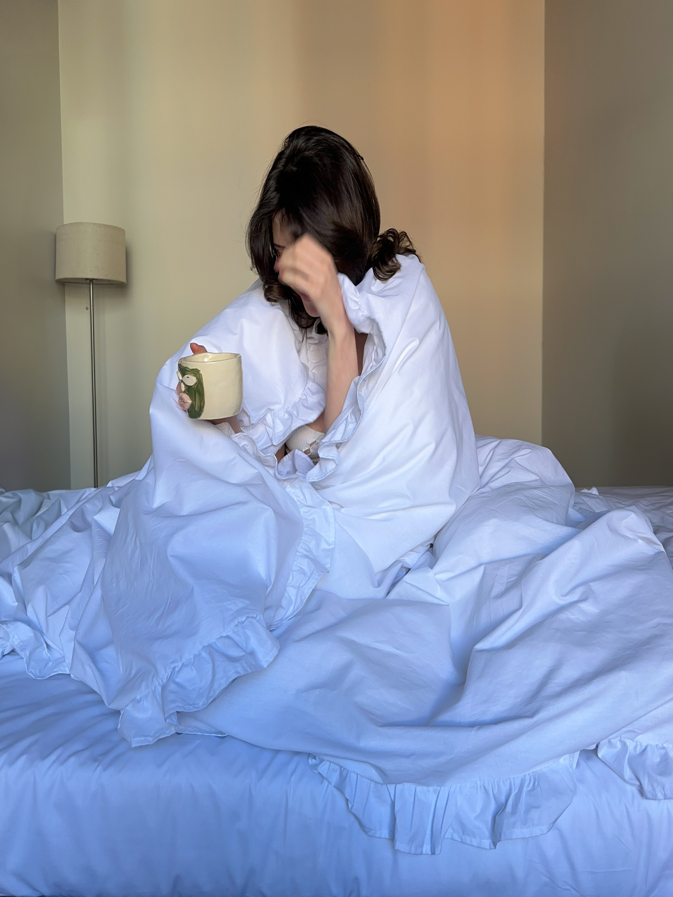 Комплект постельного белья из ткани ранфорс белого цвета с рюшами. BedclozZzes модель 16359 Фото