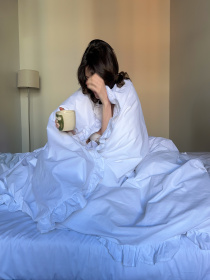 Комплект постільної білизни з тканини ранфорс білого кольору з рюшами BedclozZzes модель 16359 Фото