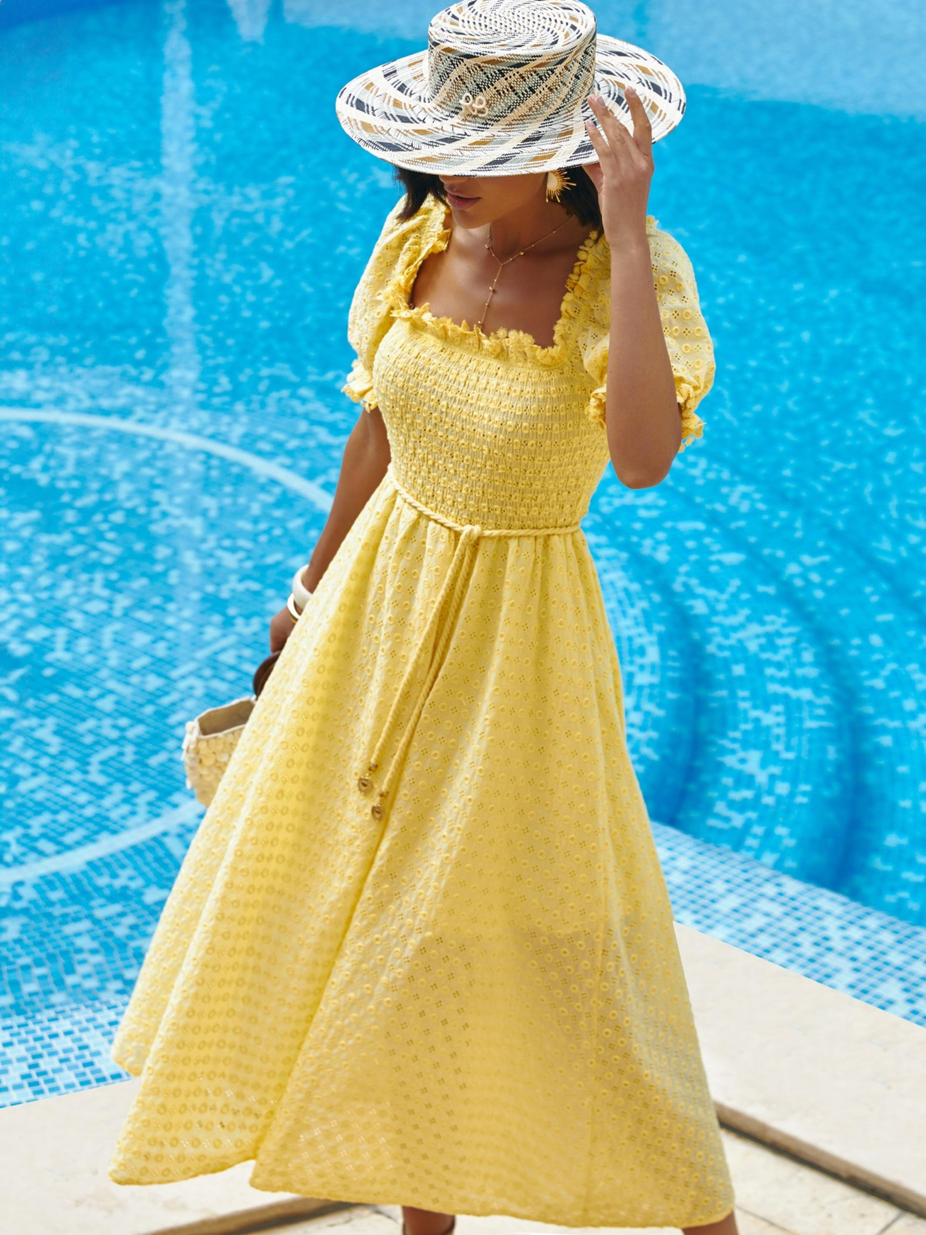 Платье миди Dressa модель 74948 Платье миди Dressa модель 74948 Фото