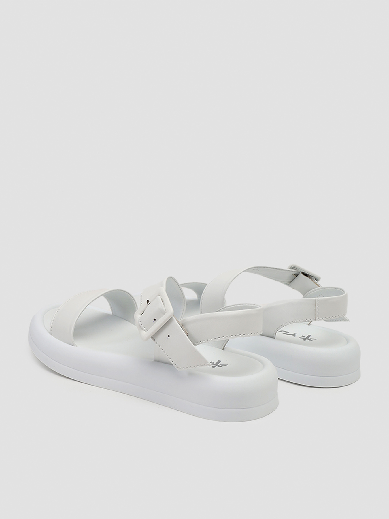 Сандалии YUKI модель ЦБ-00269824 Фото