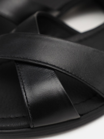 Сандалии YUKI модель ЦБ-00271700 Сандалии YUKI модель ЦБ-00271700 Фото