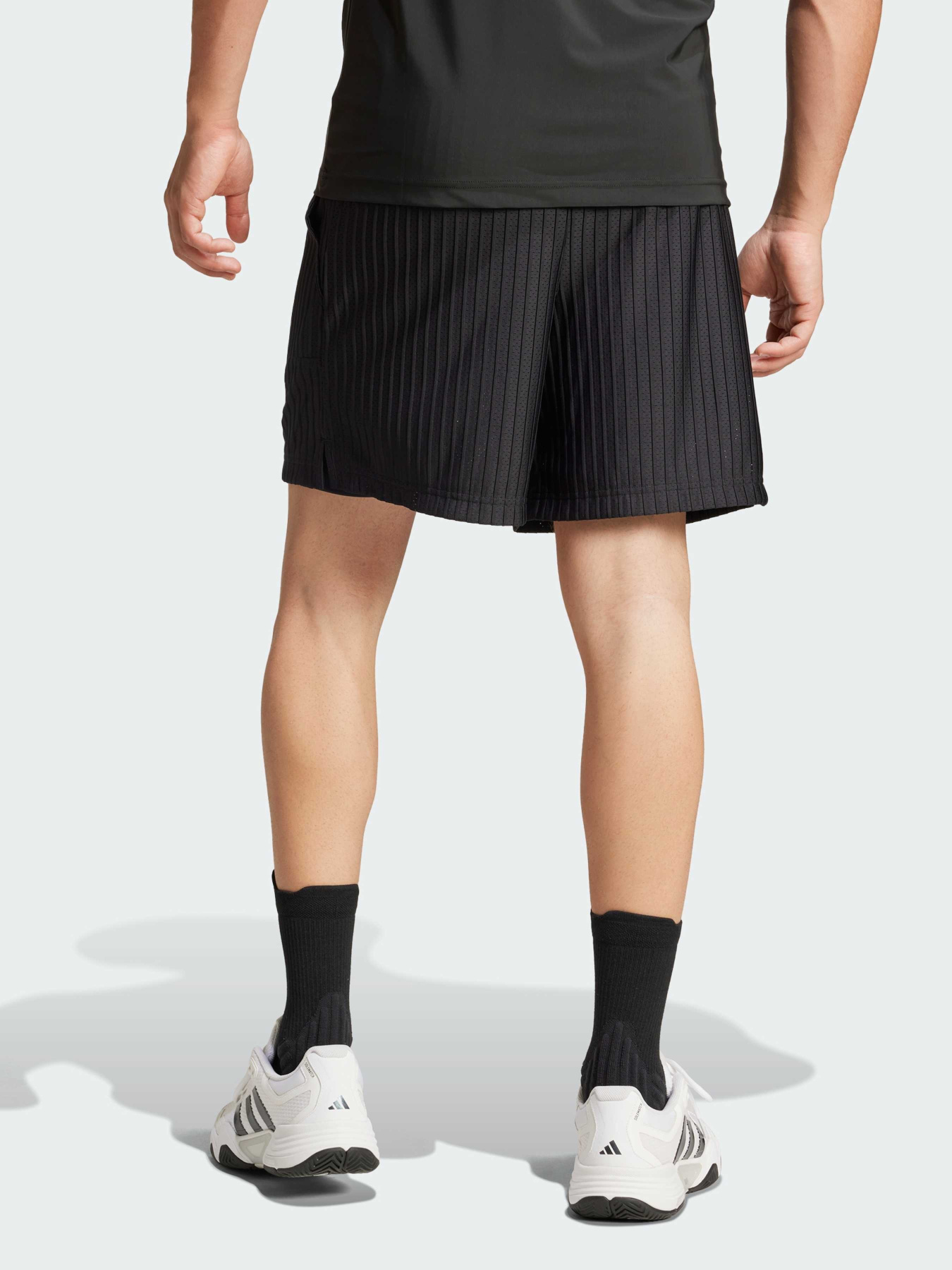 Спортивні шорти Adidas модель IS6963 Фото