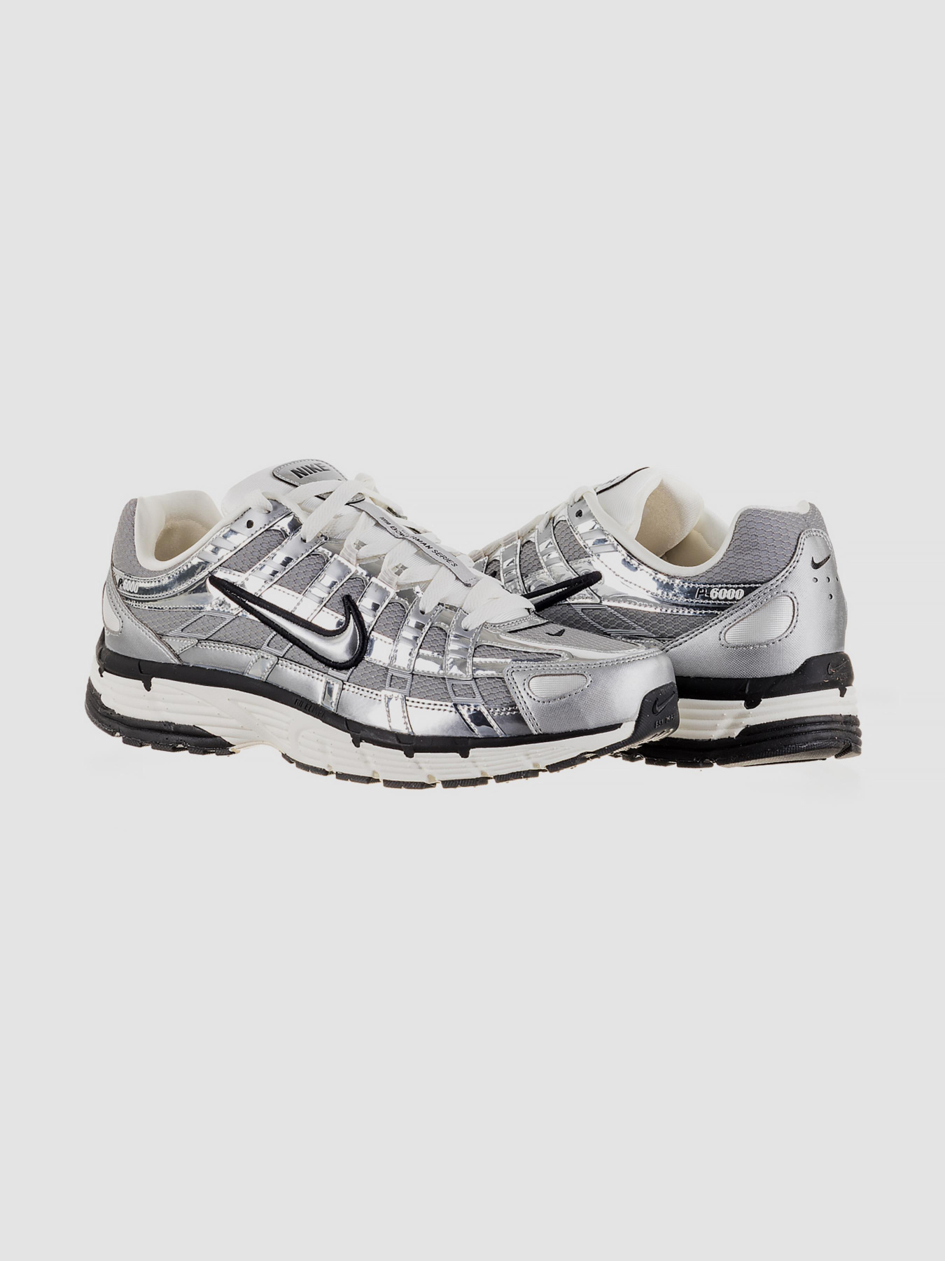 Кросівки NIKE P-6000 модель CN0149-001 Фото