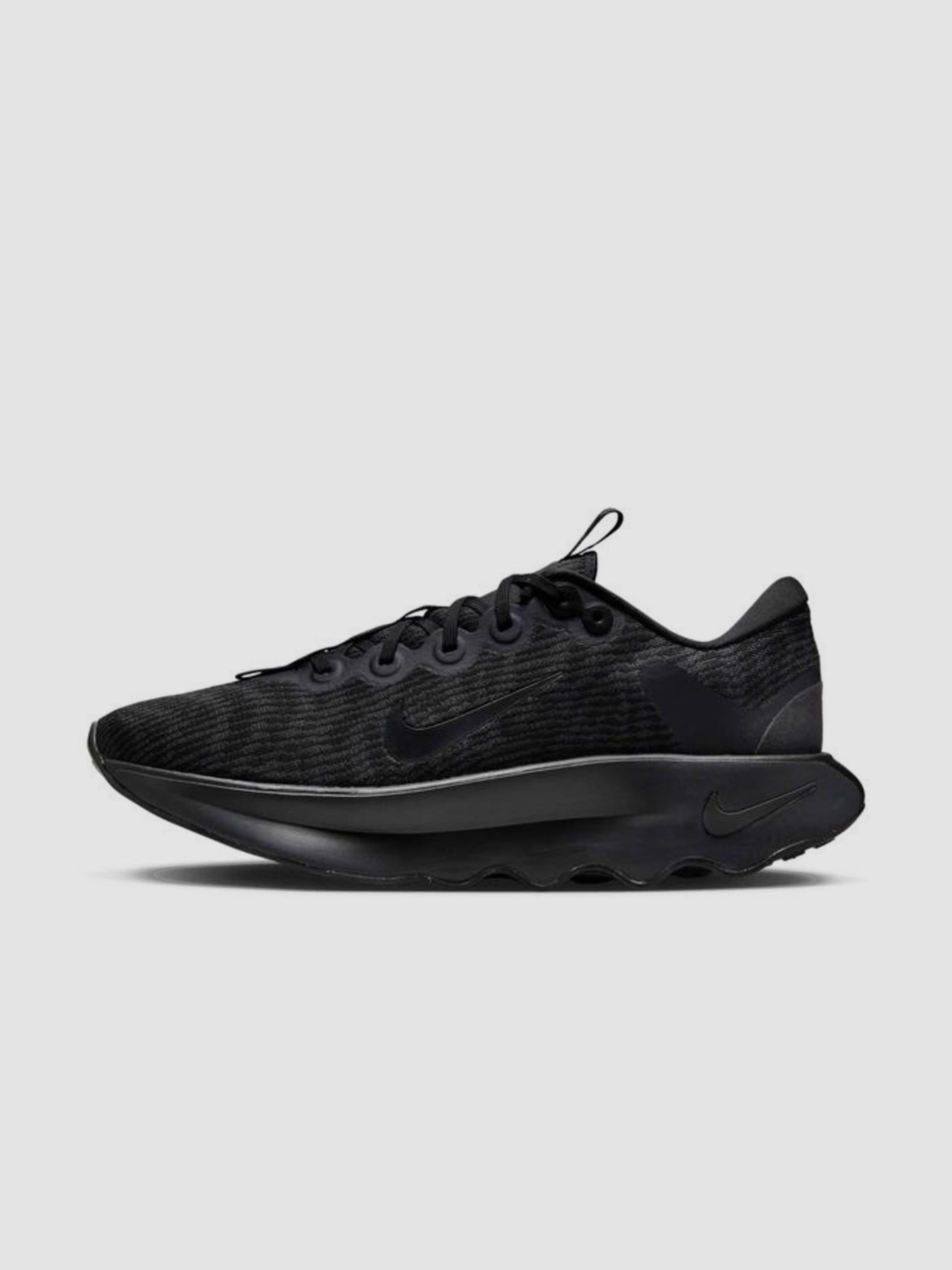 Кроссовки повседневные NIKE Motiva модель DV1237-003 Кроссовки повседневные NIKE Motiva модель DV1237-003 Фото