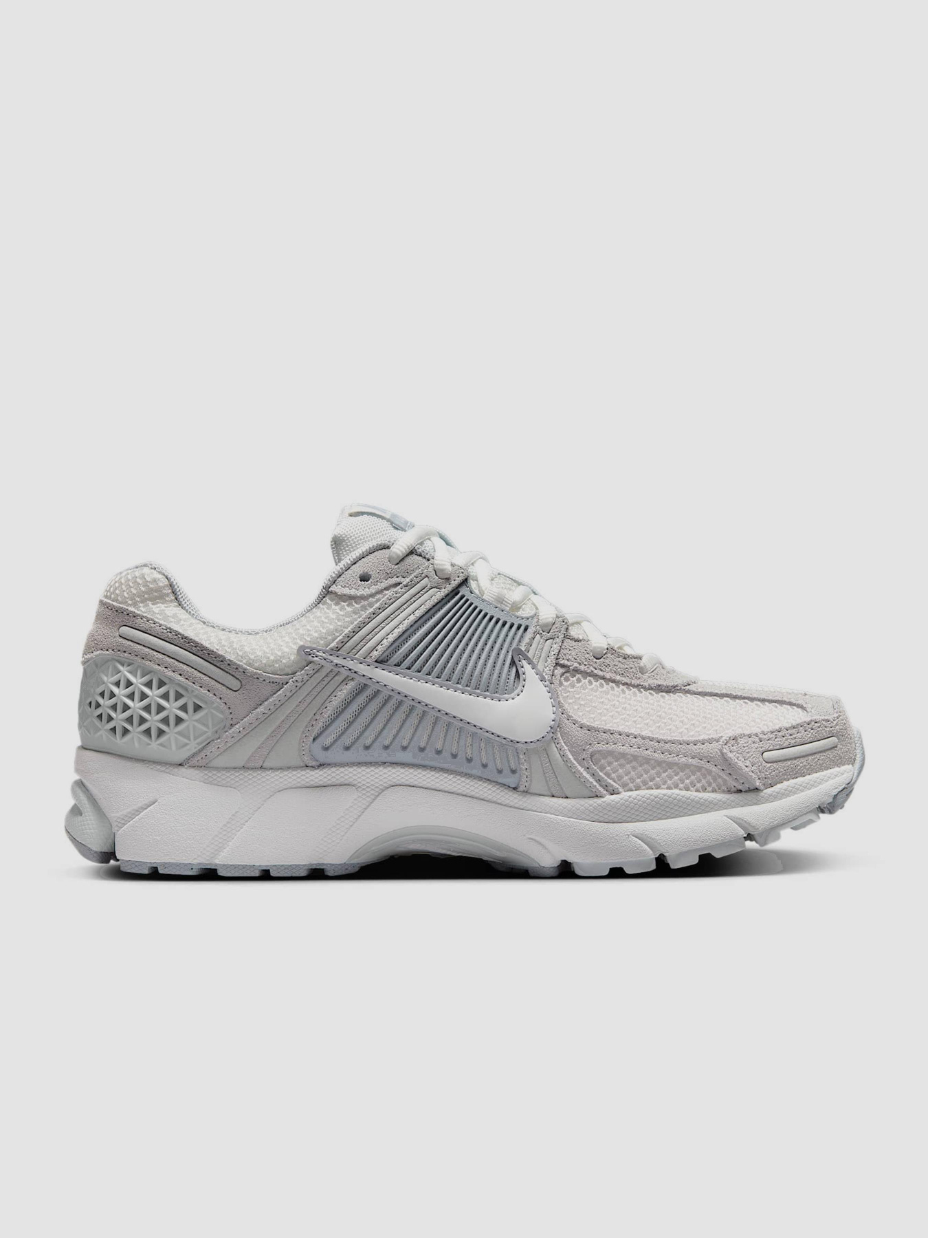 Кросівки NIKE Zoom Vomero 5 модель HQ0458-001 Фото