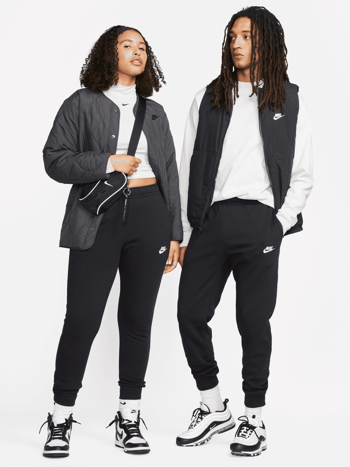 Джоггеры NIKE модель BV2671.010 Джоггеры NIKE модель BV2671.010 Фото