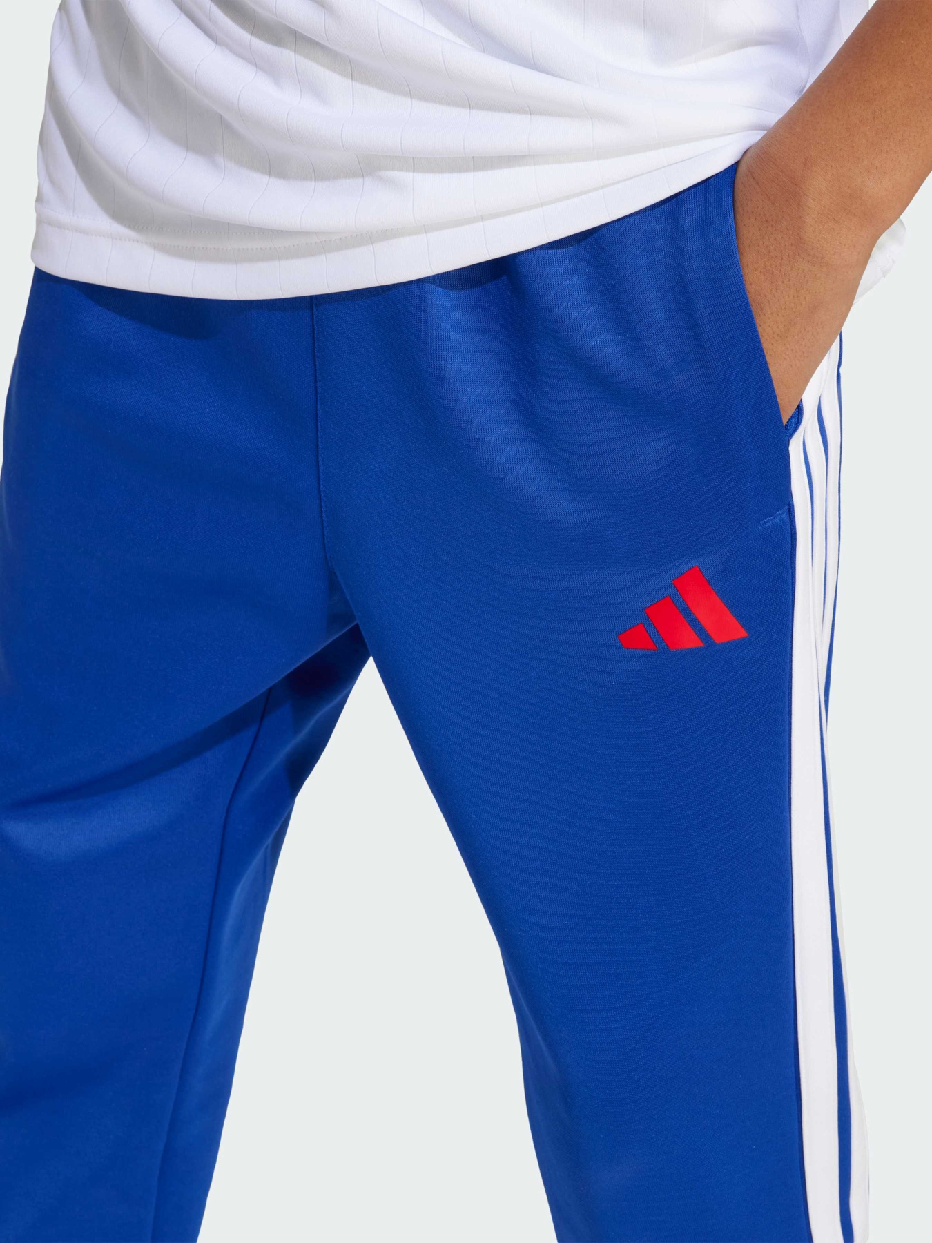 Повсякденні штани Adidas Tiro модель JW5106 Фото