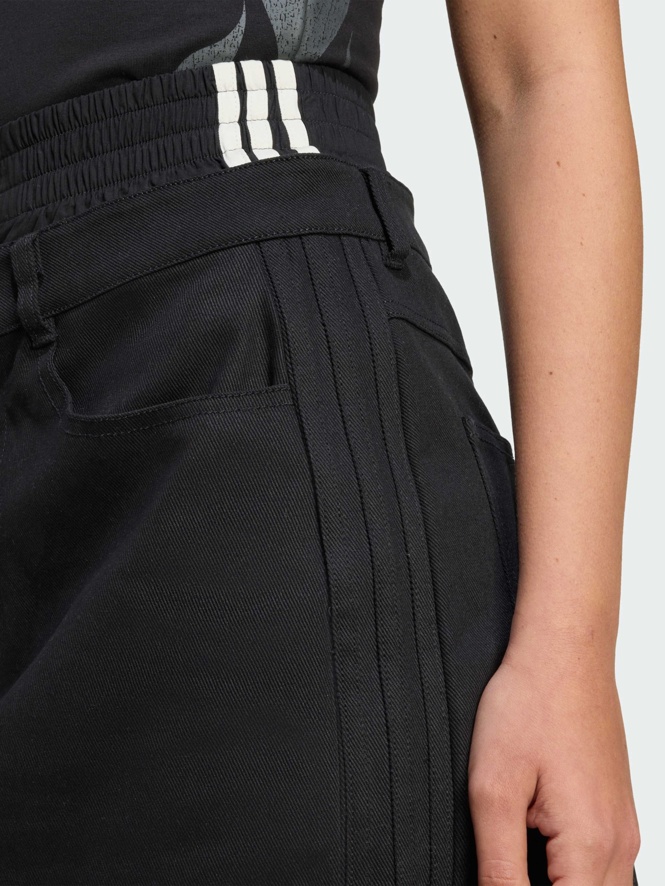 Спідниця міні Adidas модель JX7593 Фото