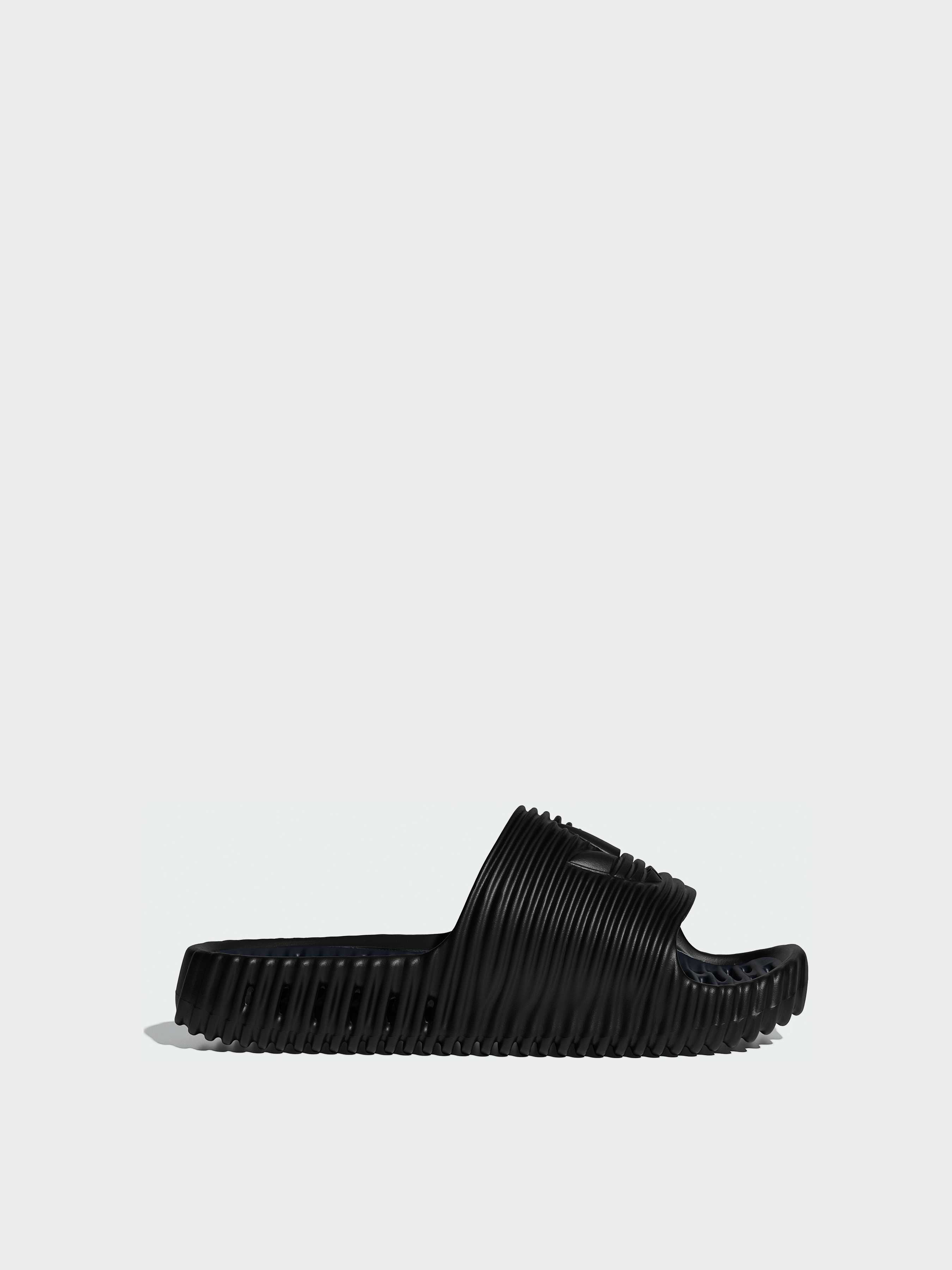 Жіночі Шльопанці adidas Adilette (JR3613) колір чорний, матеріал синтетичний матеріал adidas - купити в Україні