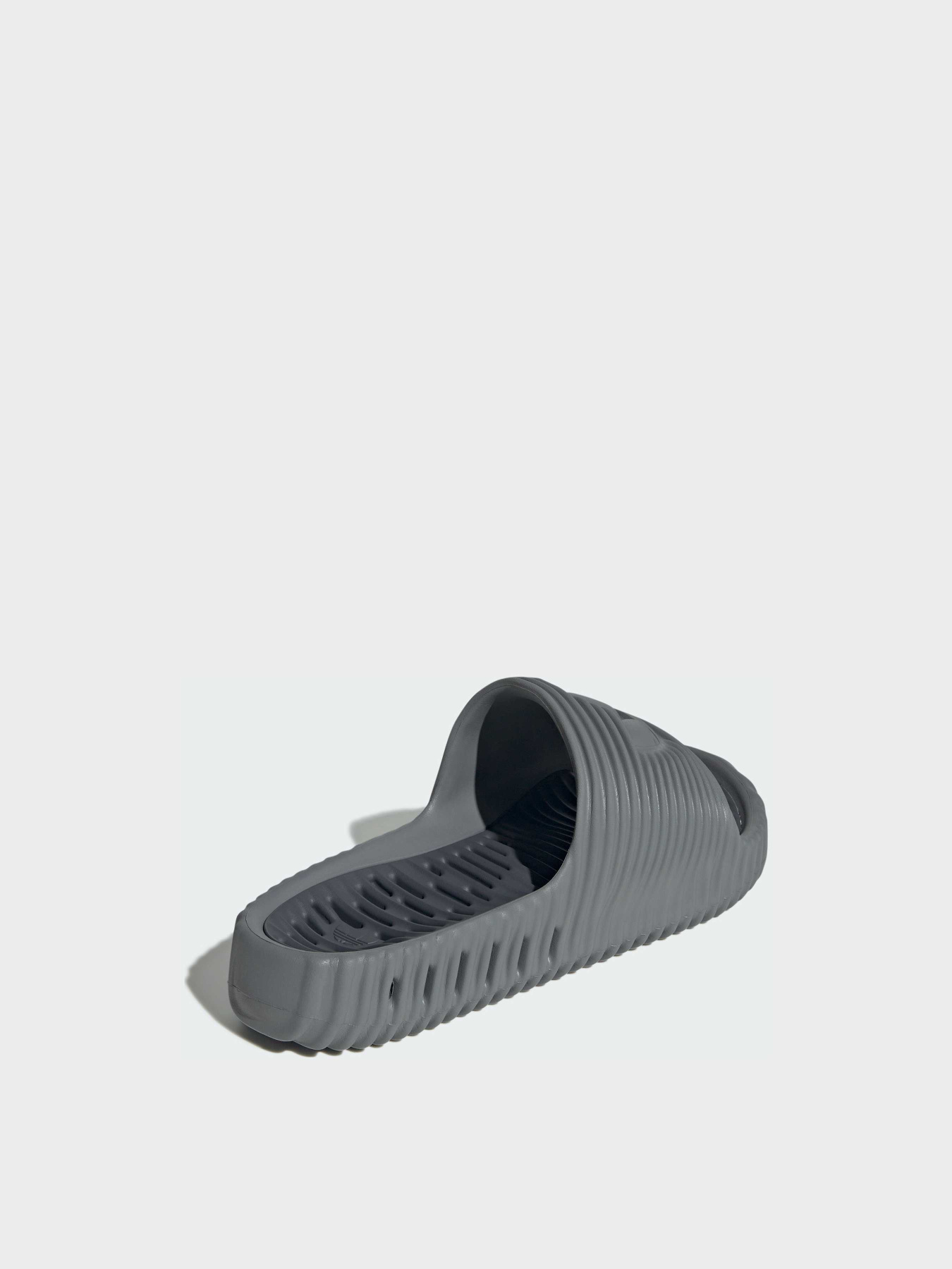 Шлепанцы Adidas Adilette модель JR3614 Фото
