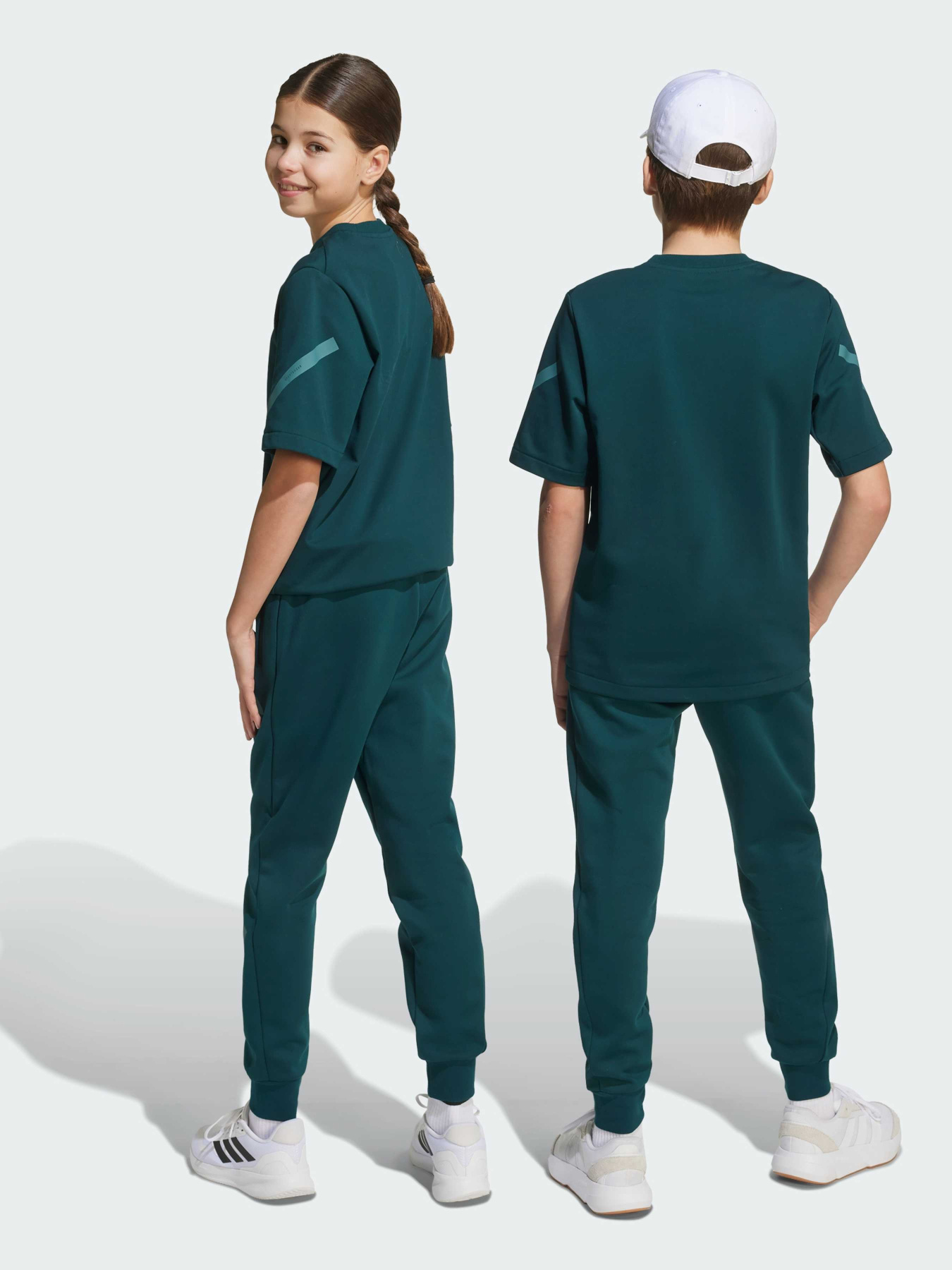 Джогери Adidas ZNE модель JW2430 Фото