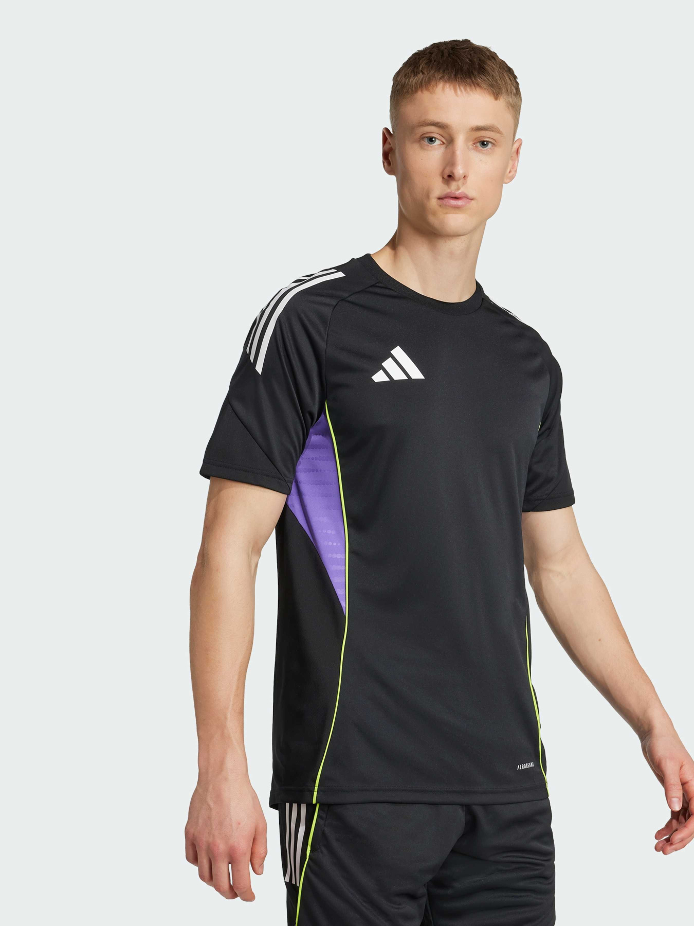 Футболка Adidas Tiro модель JW4360 Футболка Adidas Tiro модель JW4360 Фото