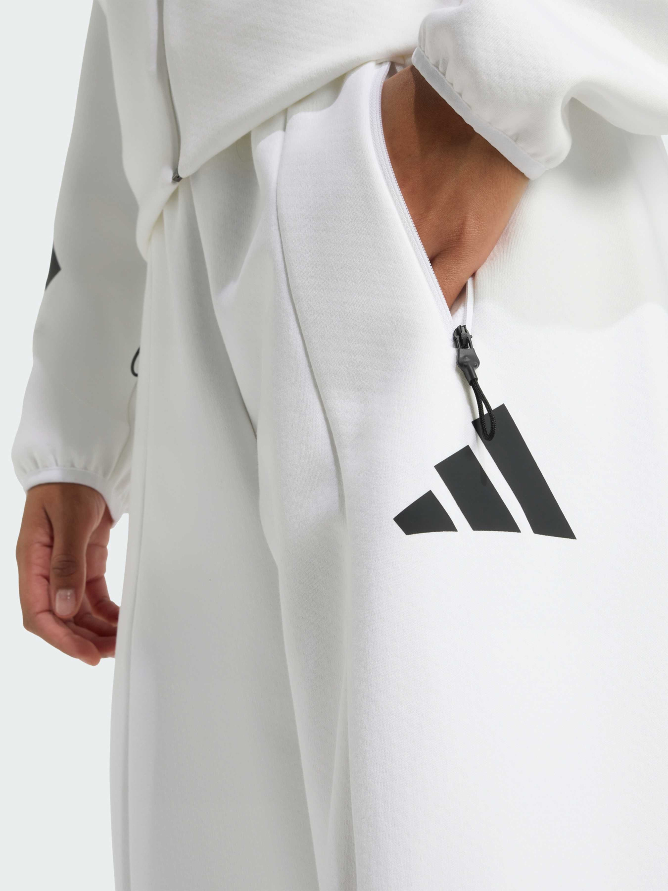 Штани повсякденні Adidas ZNE модель JL7332 Фото