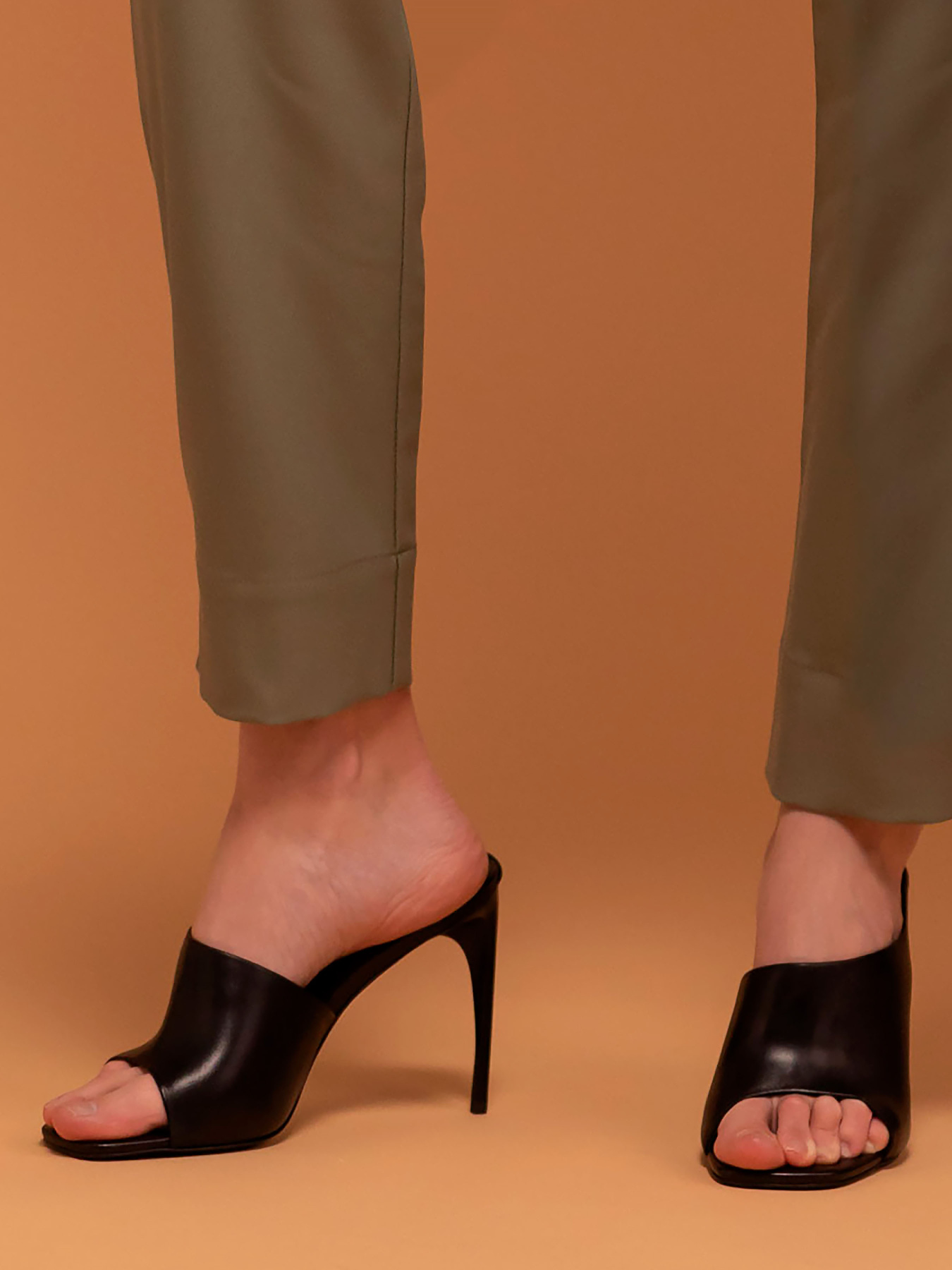 Сабо MIRATON модель 1/10/2569 Фото