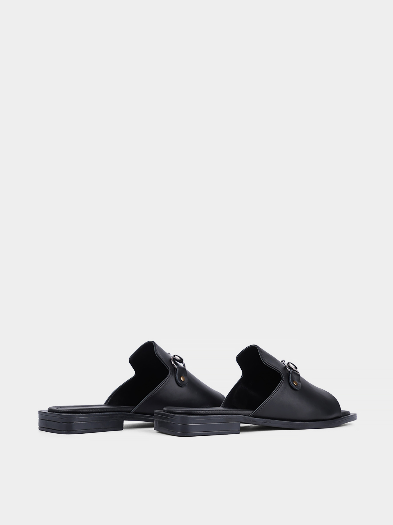 Шльопанці Attizzare модель 710-493-M5-4Y Фото