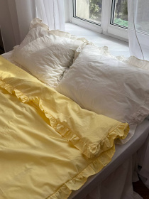 Комплект постельного белья из ткани ранфорс молочный+лимонный с рюшами. BedclozZzes модель 13453 Фото