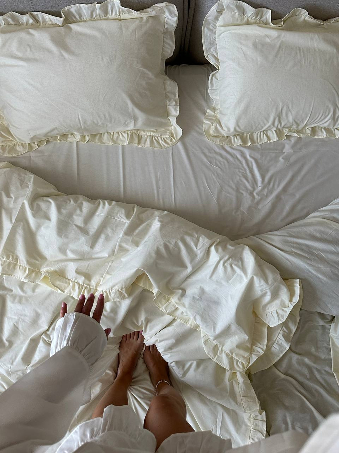 Комплект постельного белья из ткани ранфорс масло с рюшами. BedclozZzes модель 13466 Фото