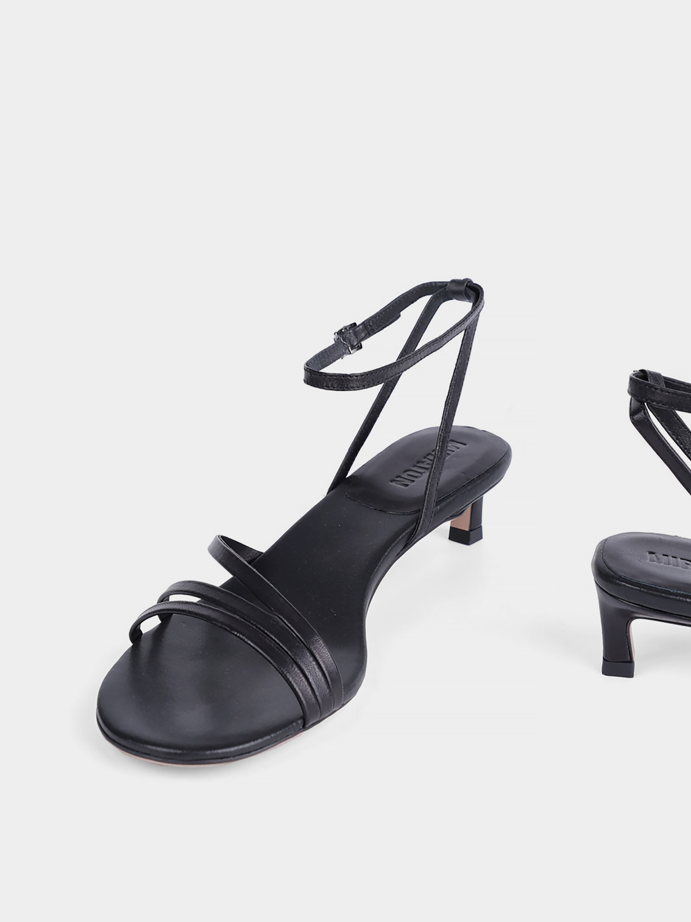 Босоніжки MIRATON модель 203-24105-30-1 Босоніжки MIRATON модель 203-24105-30-1 Фото