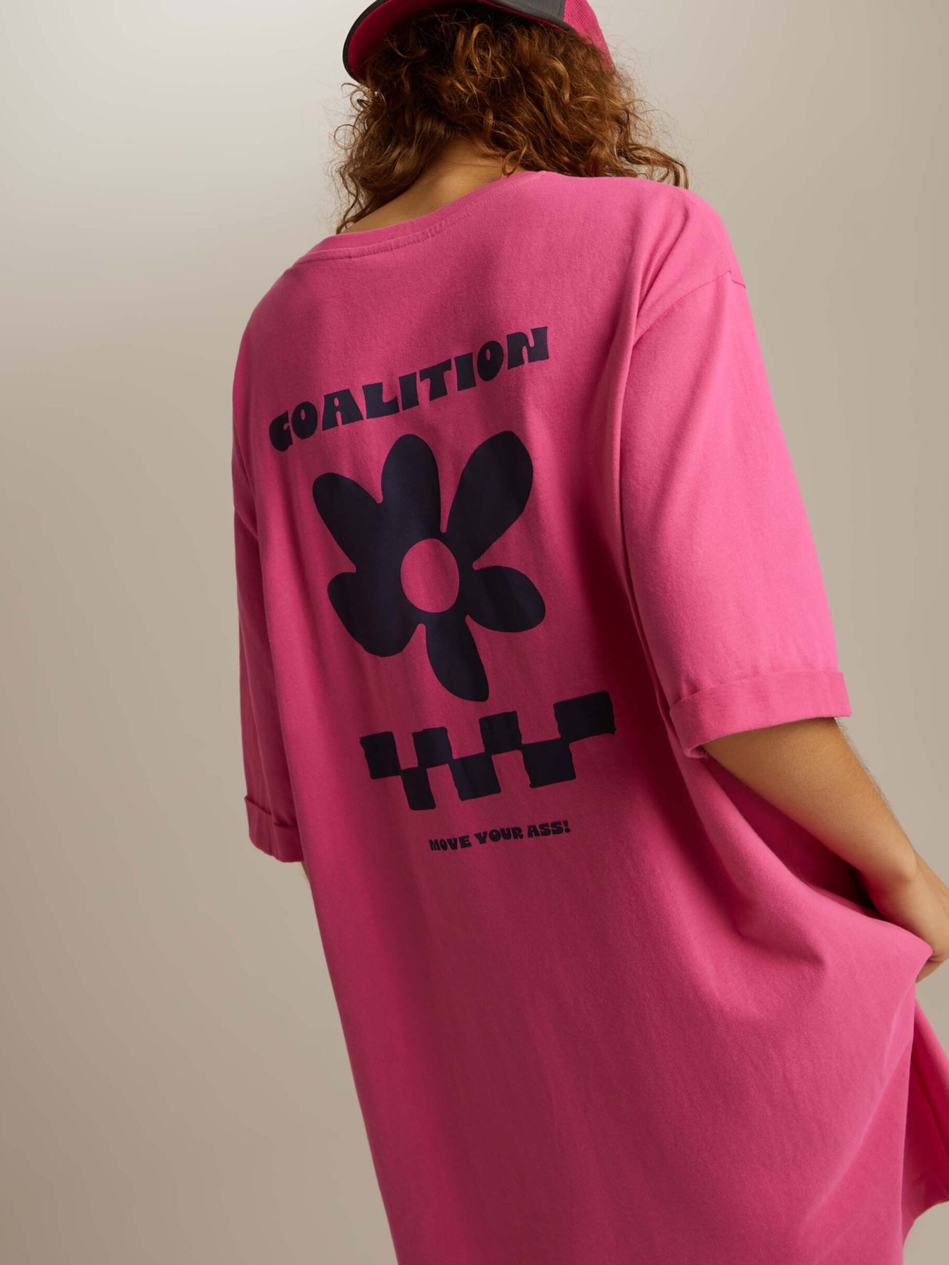 Сукня-футболка DIVERSE модель 10047191 Фото