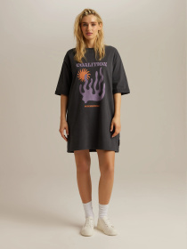 Платье-футболка DIVERSE модель 10047191 Фото