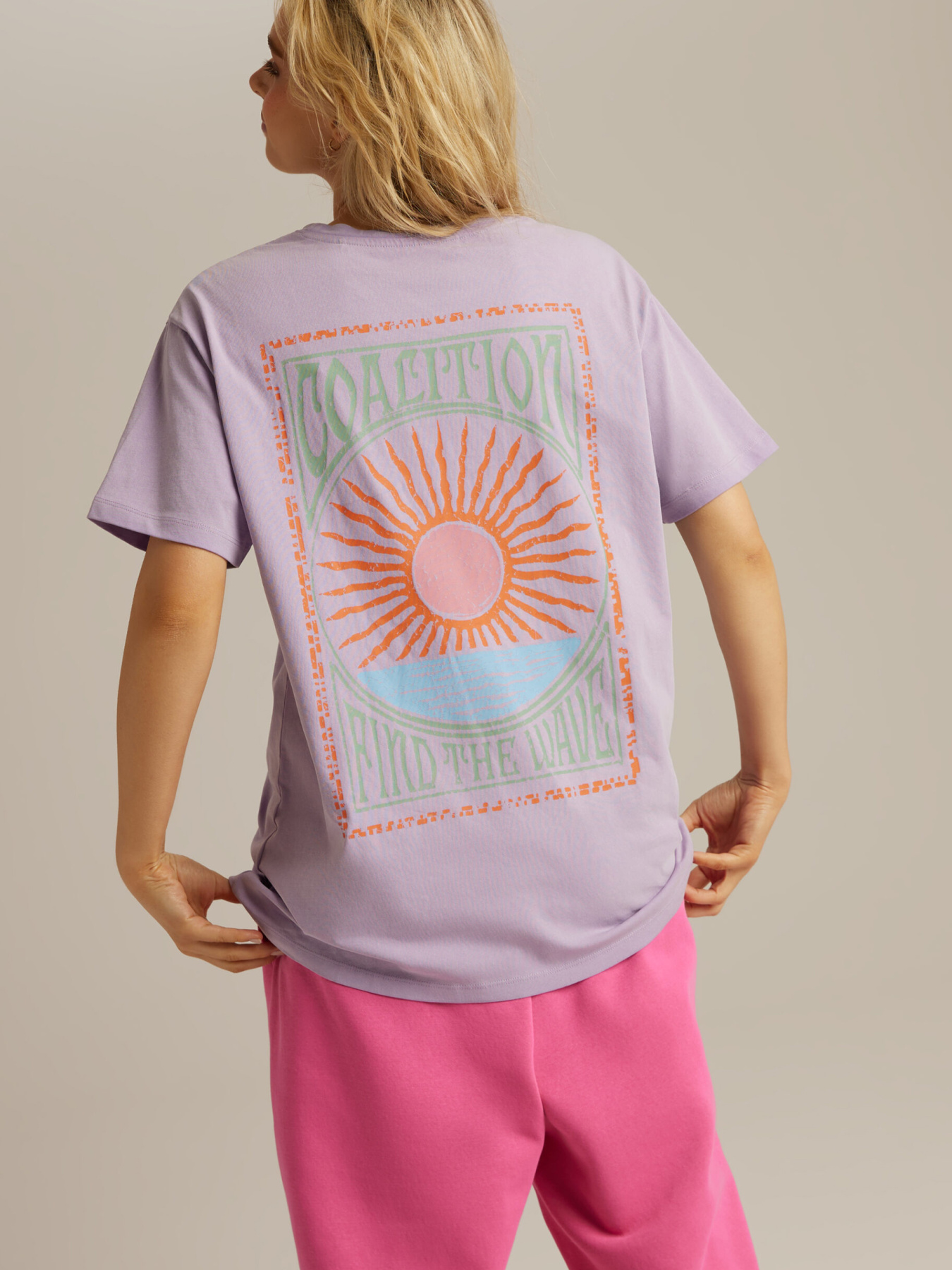 Футболка DIVERSE модель 10047119 Фото