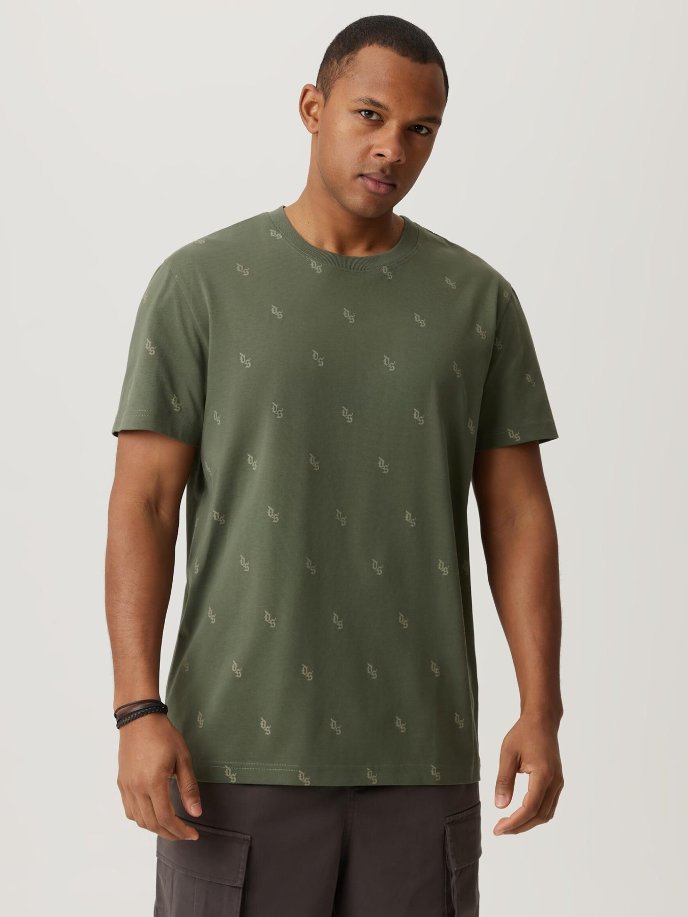 Футболка DIVERSE модель 10046933 Фото