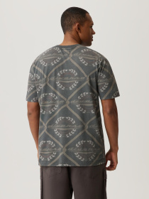 Футболка DIVERSE модель 10046925 Фото