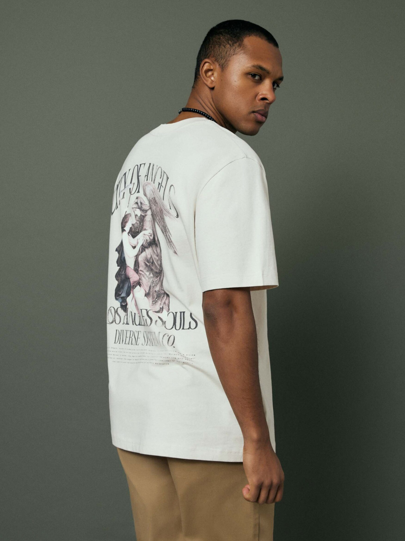 Футболка DIVERSE модель 10046924 Фото