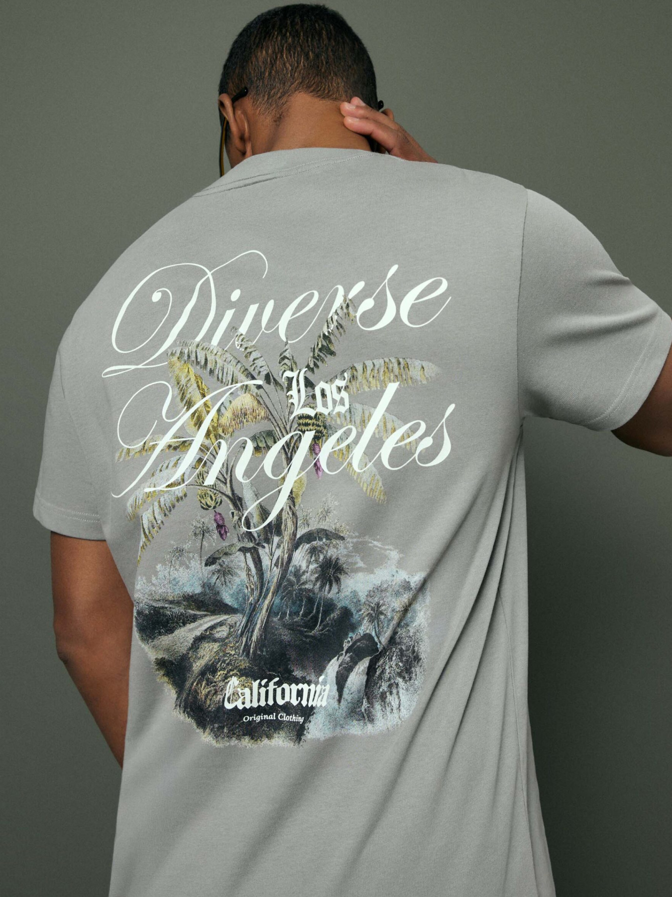 Футболка DIVERSE модель 10046915 Фото