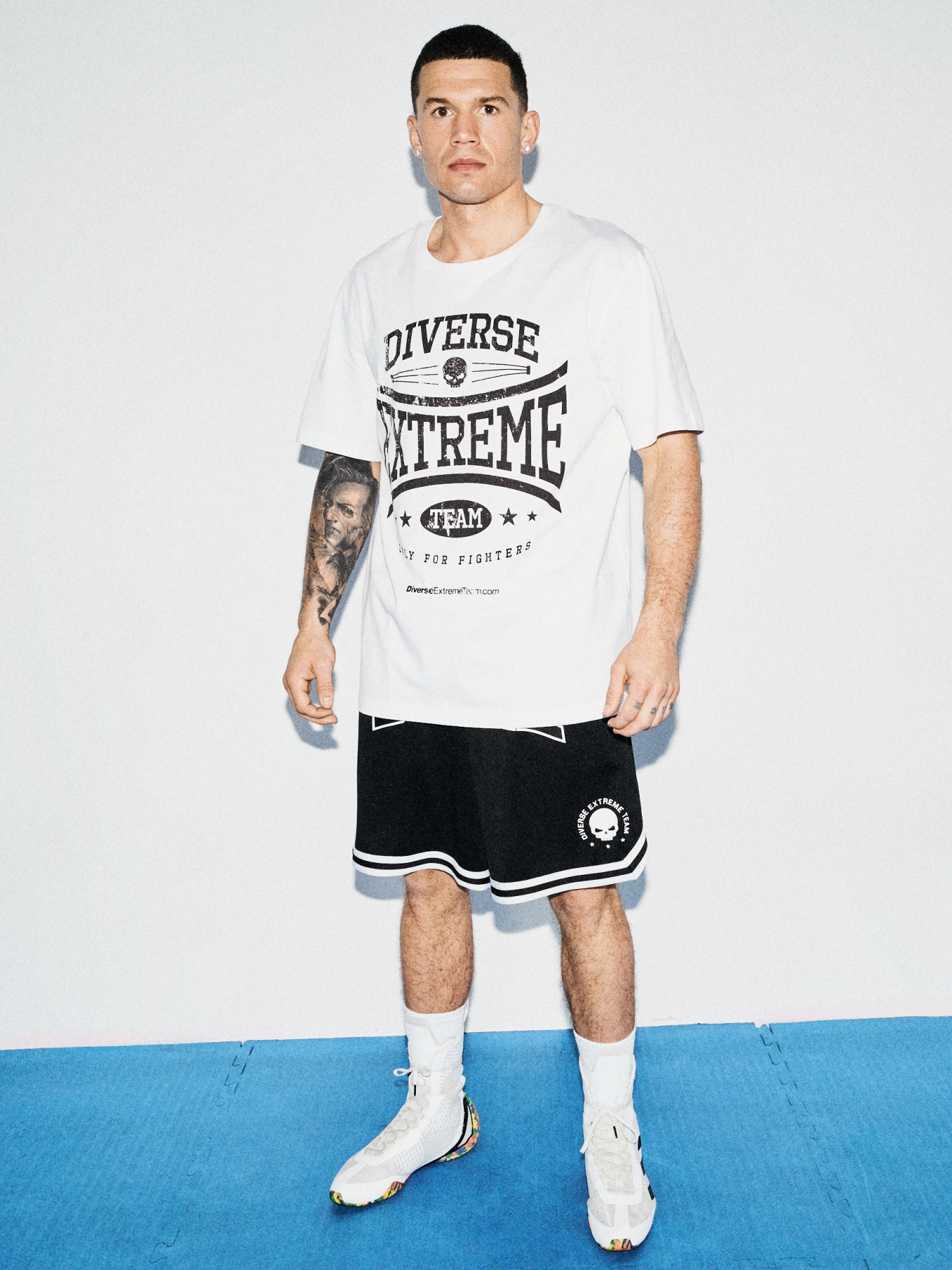 Футболка DIVERSE модель 10046904 Фото