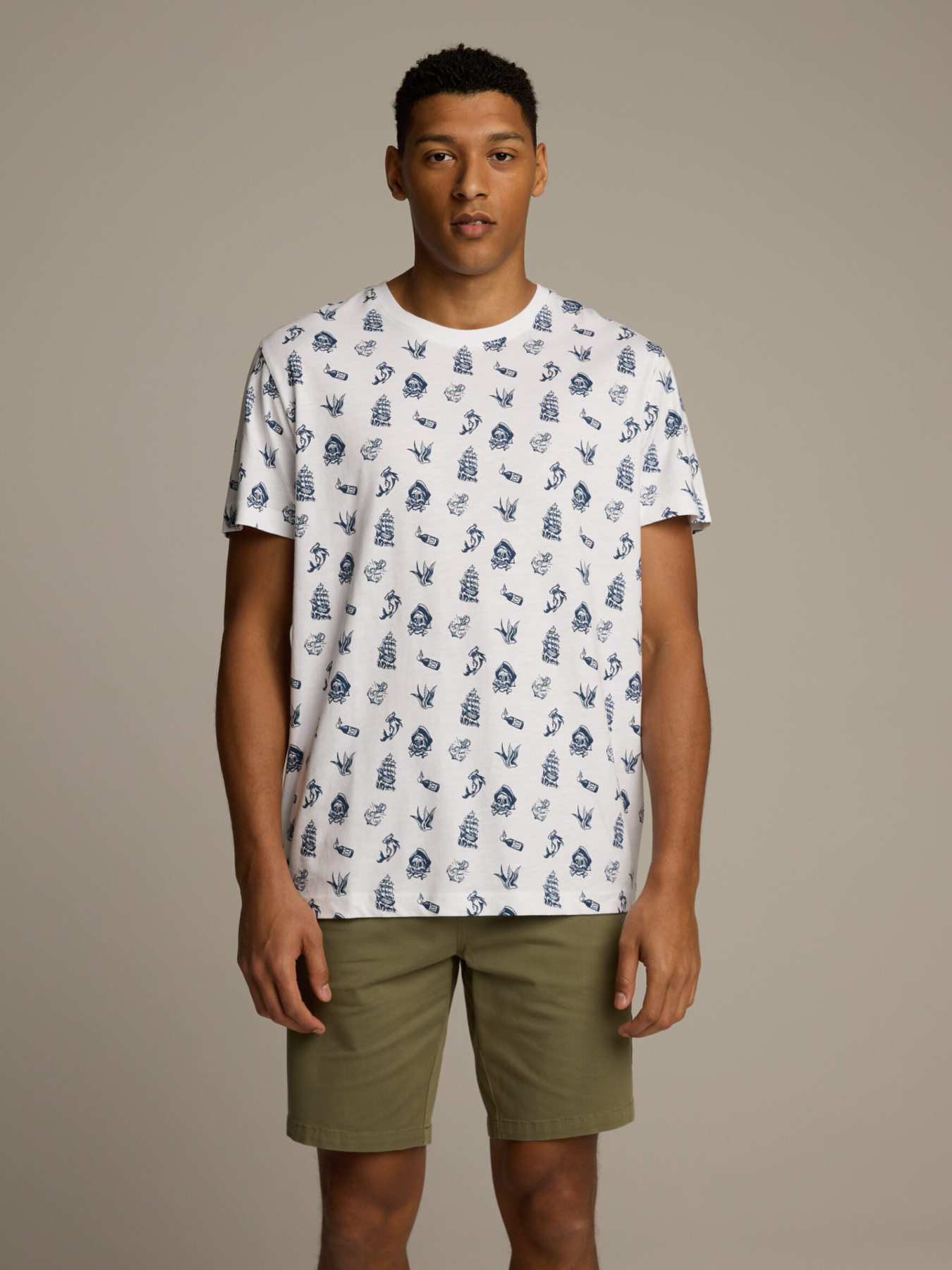 Футболка DIVERSE модель 10046872 Фото