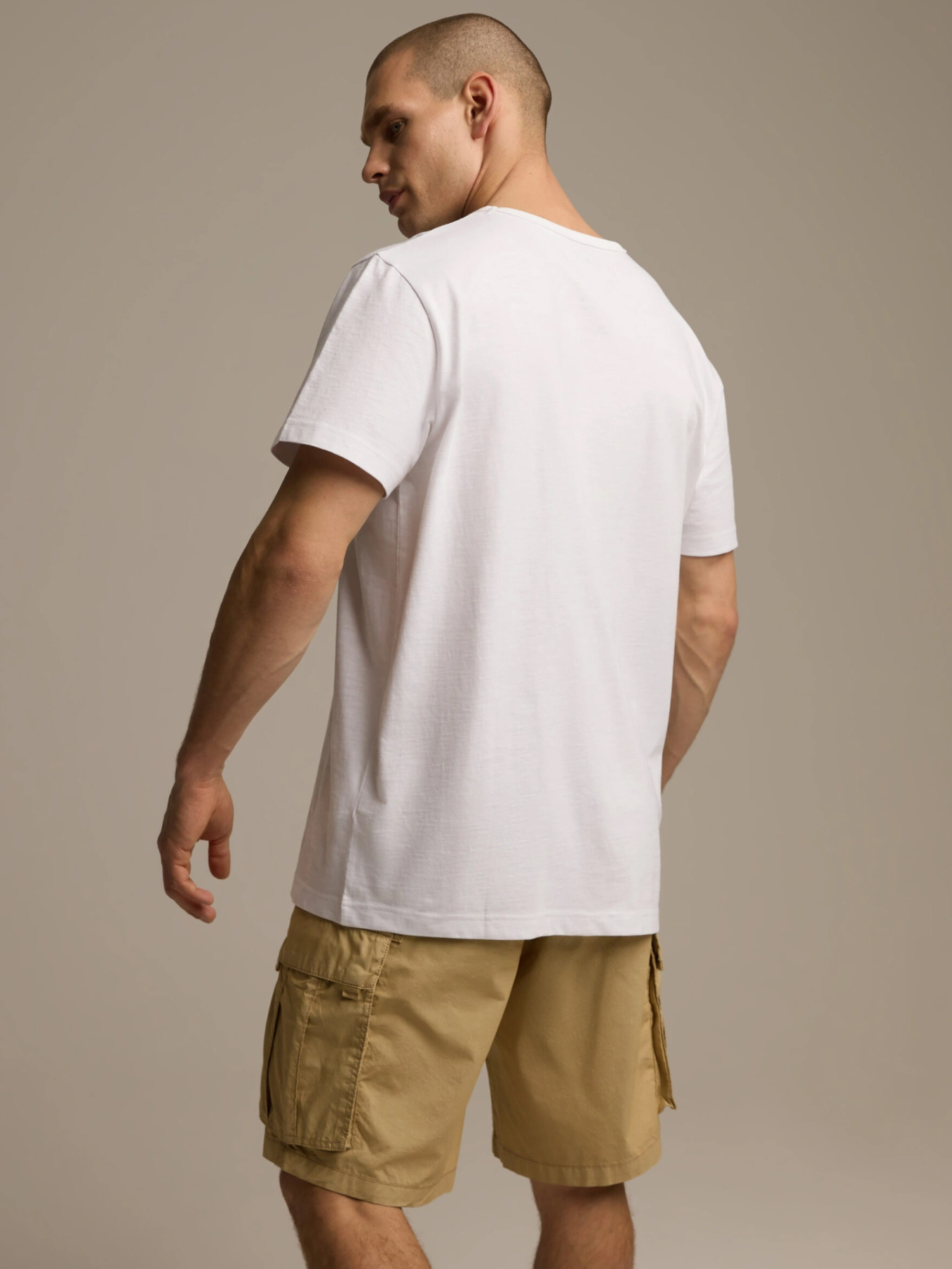 Футболка DIVERSE модель 10046865 Фото