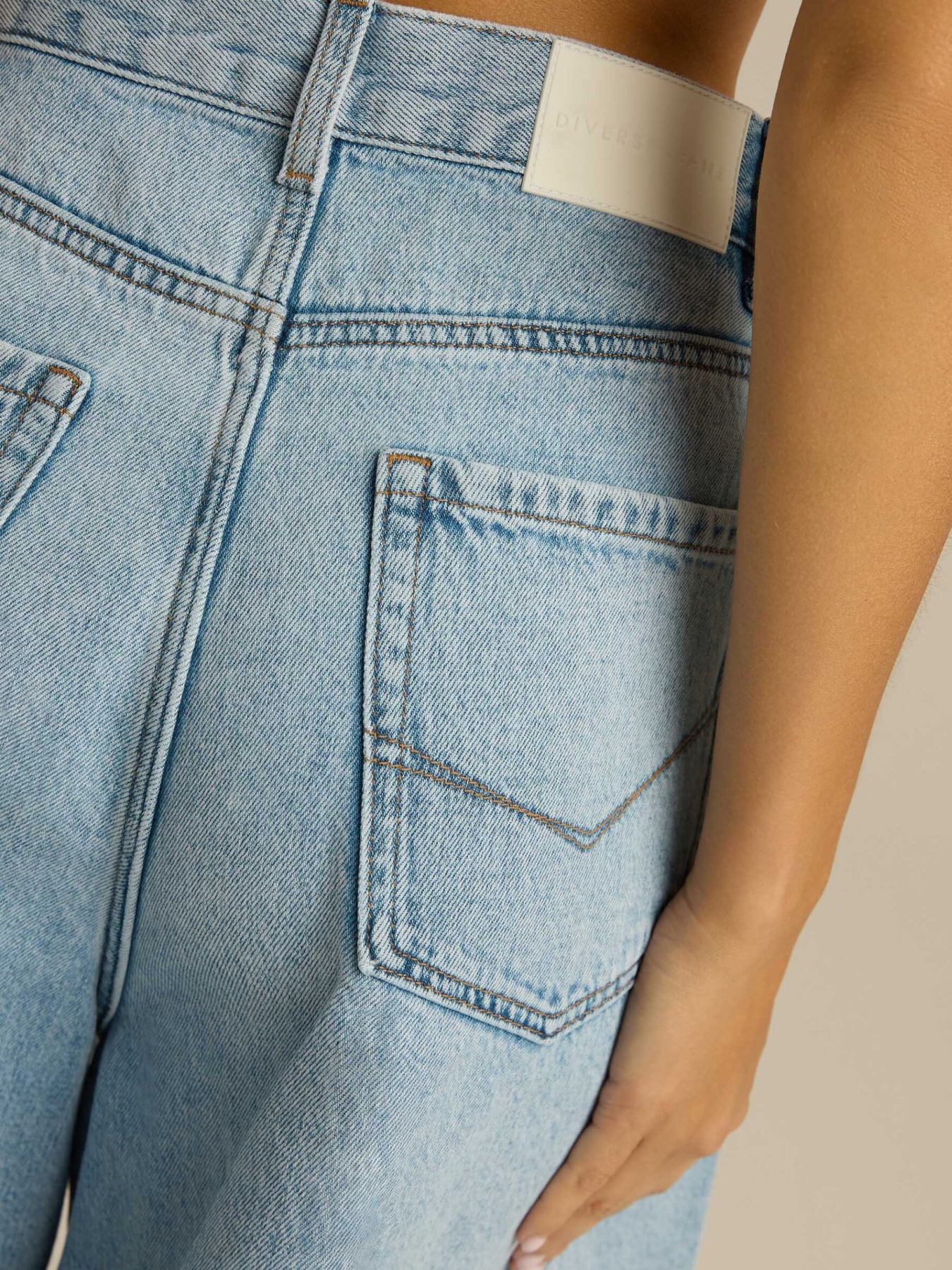 Джинсовые шорты DIVERSE модель 10046844 Фото