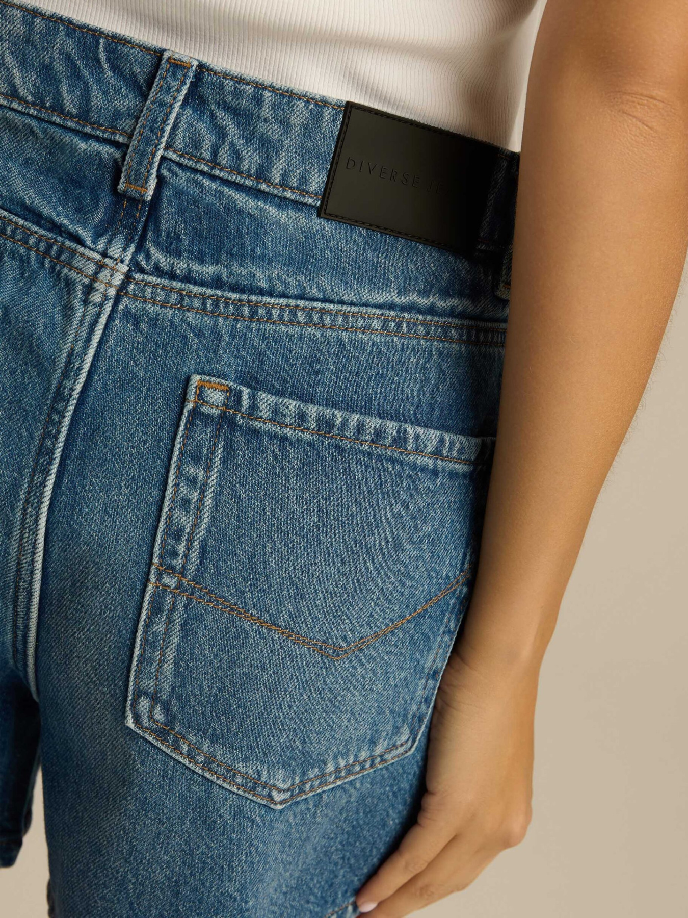 Джинсовые шорты DIVERSE модель 10046841 Фото