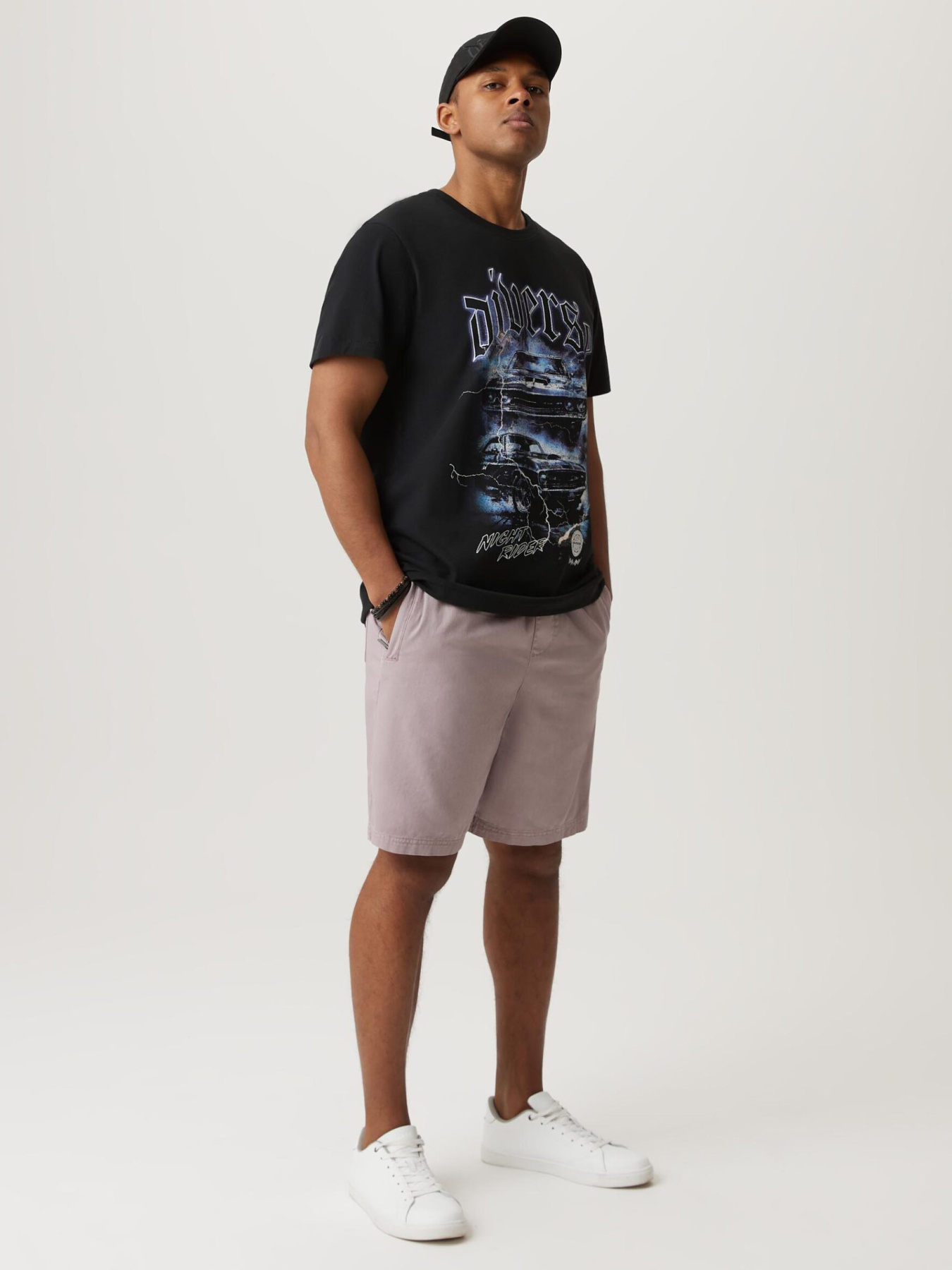 Шорти DIVERSE модель 10046833 Фото