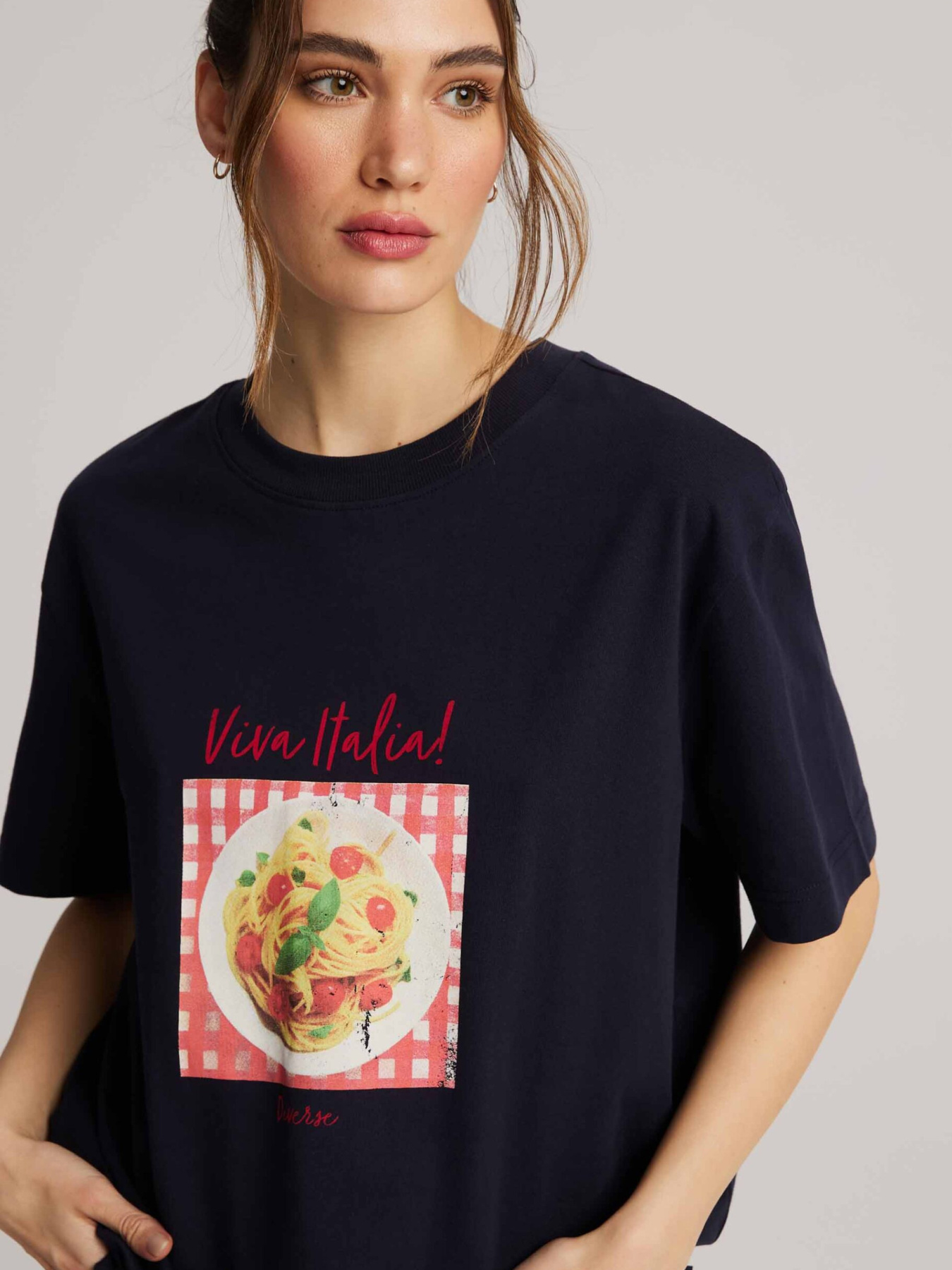 Футболка DIVERSE модель 10046787 Фото