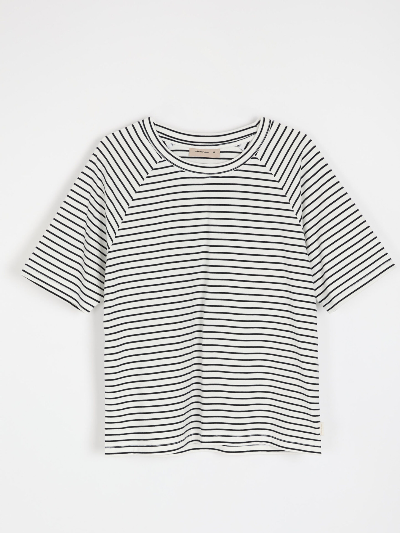 Футболка DIVERSE модель 10046784 Футболка DIVERSE модель 10046784 Фото