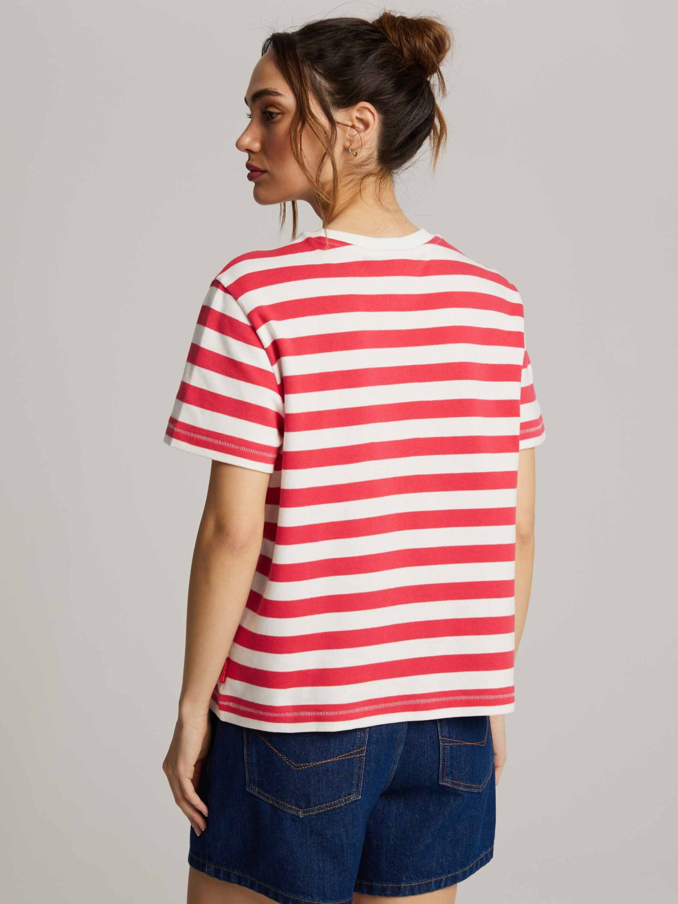 Футболки і поло DIVERSE модель 10046780 Фото