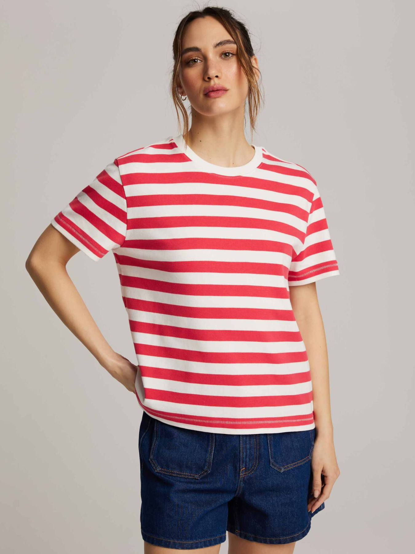 Футболки і поло DIVERSE модель 10046780 Фото