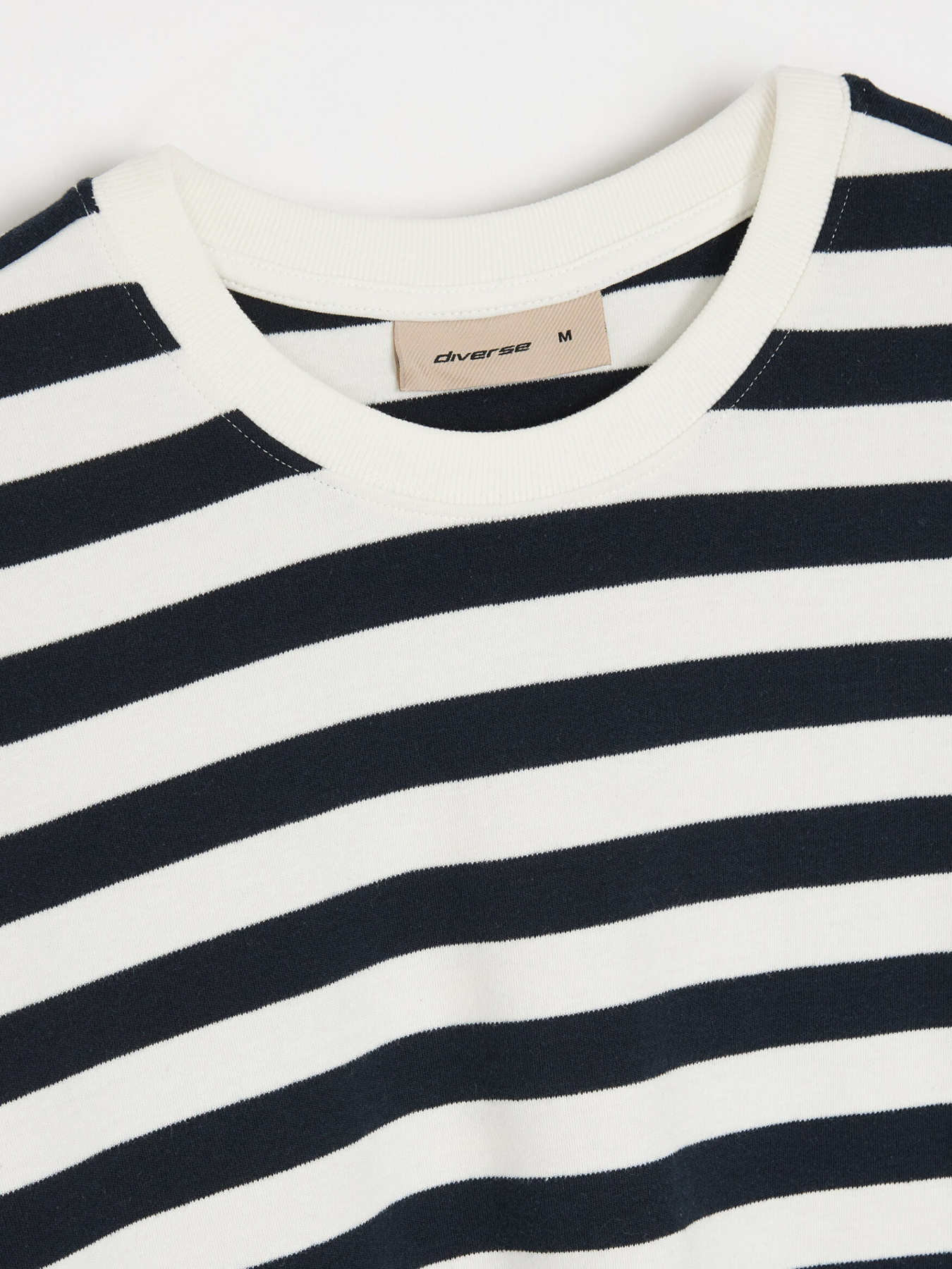 Футболка DIVERSE модель 10046780 Фото