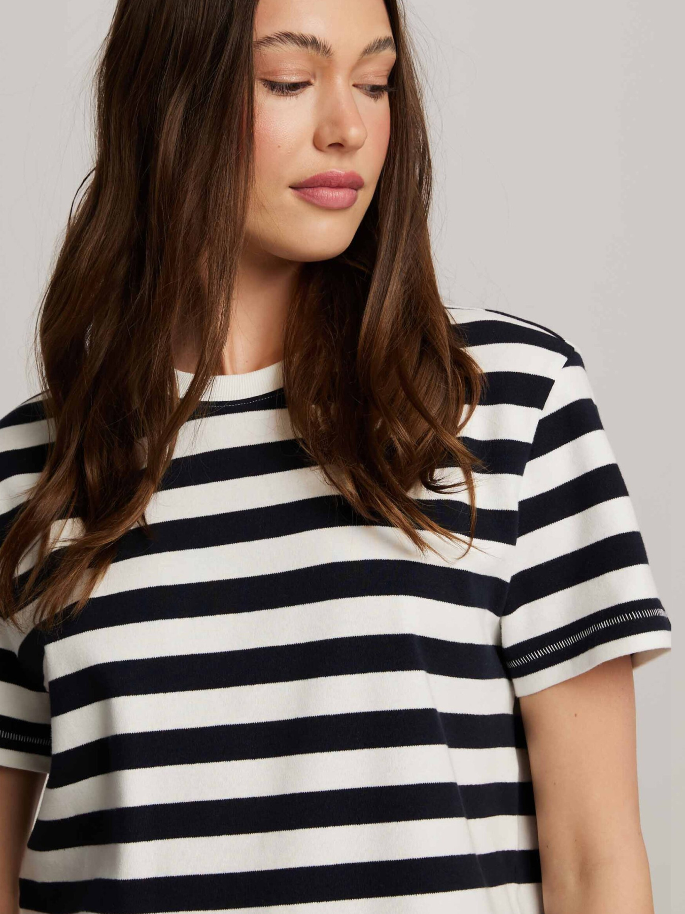 Футболка DIVERSE модель 10046780 Фото