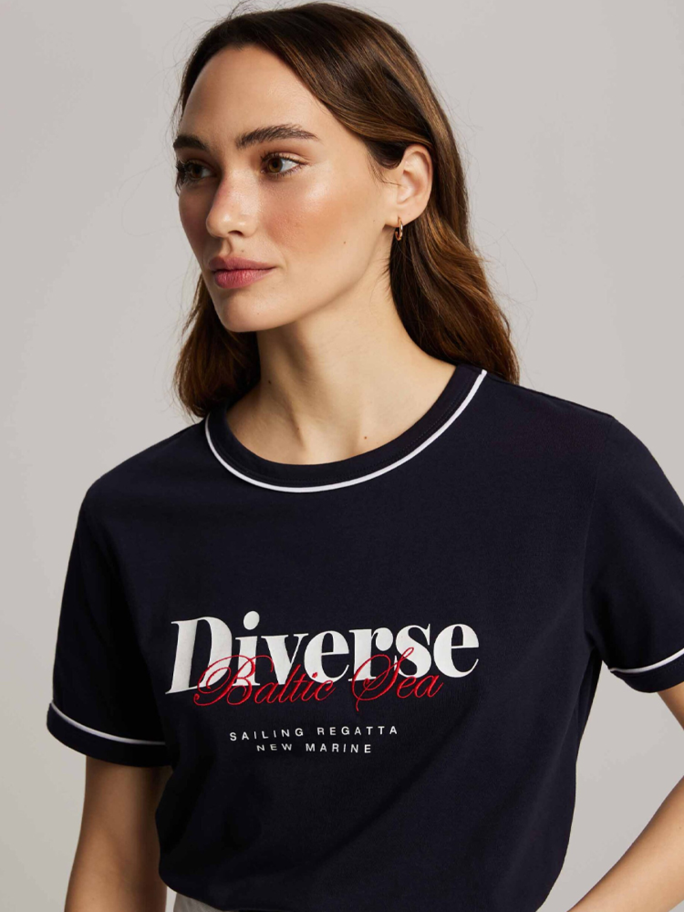 Футболка DIVERSE модель 10046773 Фото