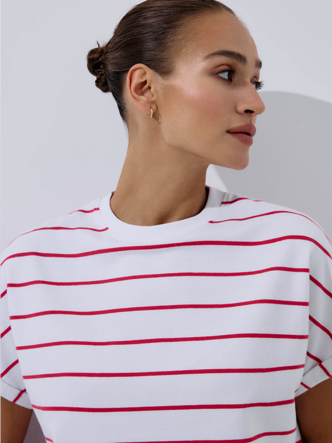 Футболка DIVERSE модель 10046760 Фото