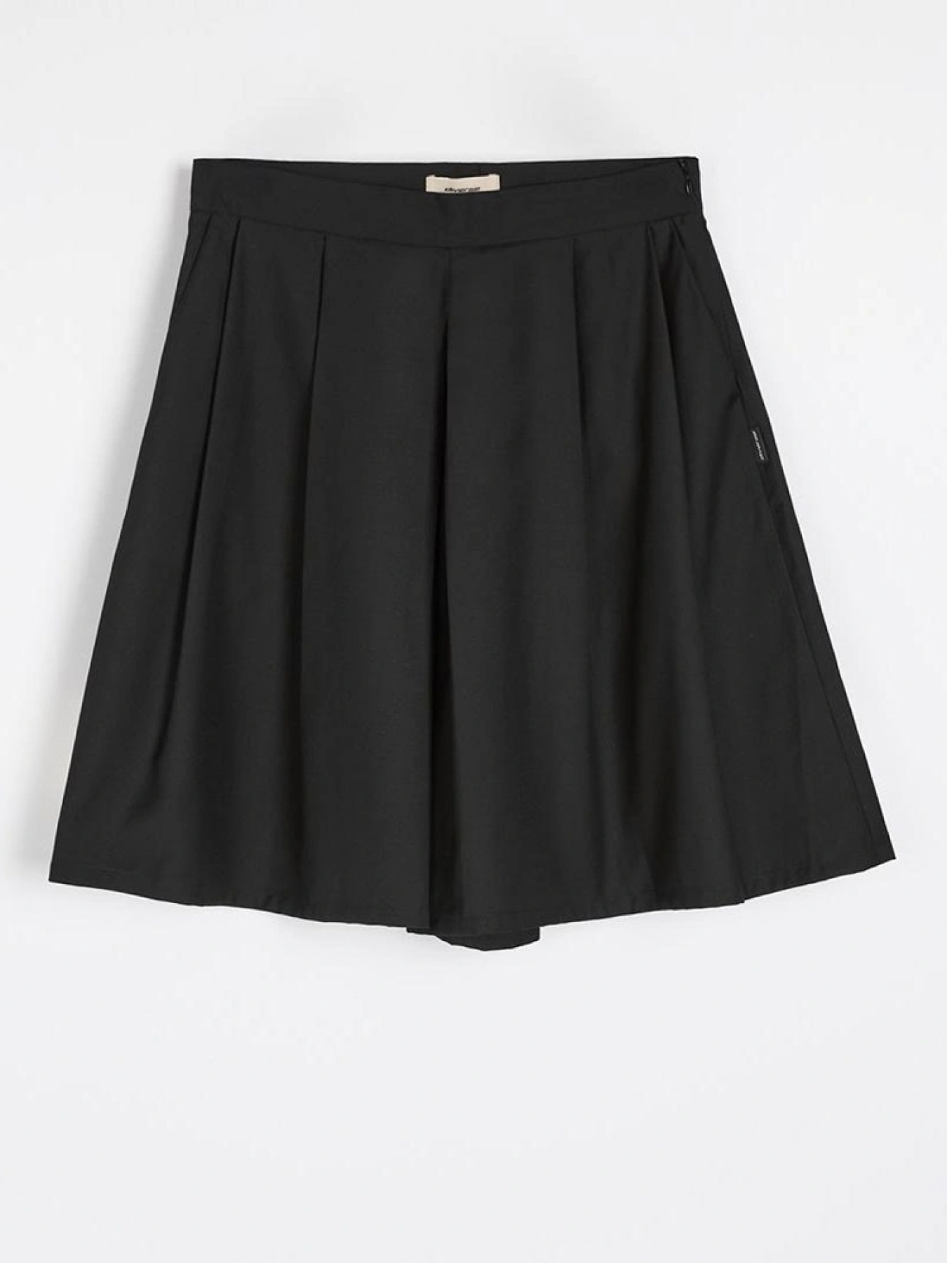 Шорты DIVERSE модель 10046611 Фото