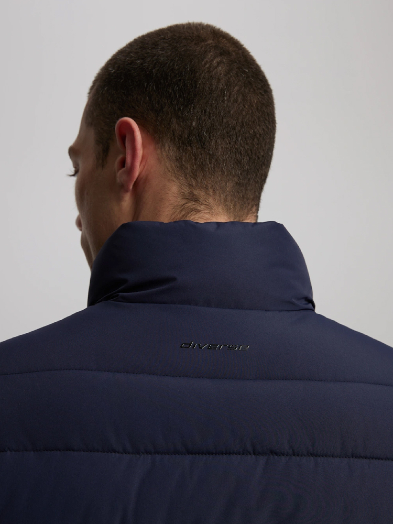 Утепленный жилет DIVERSE модель 10046484 Фото