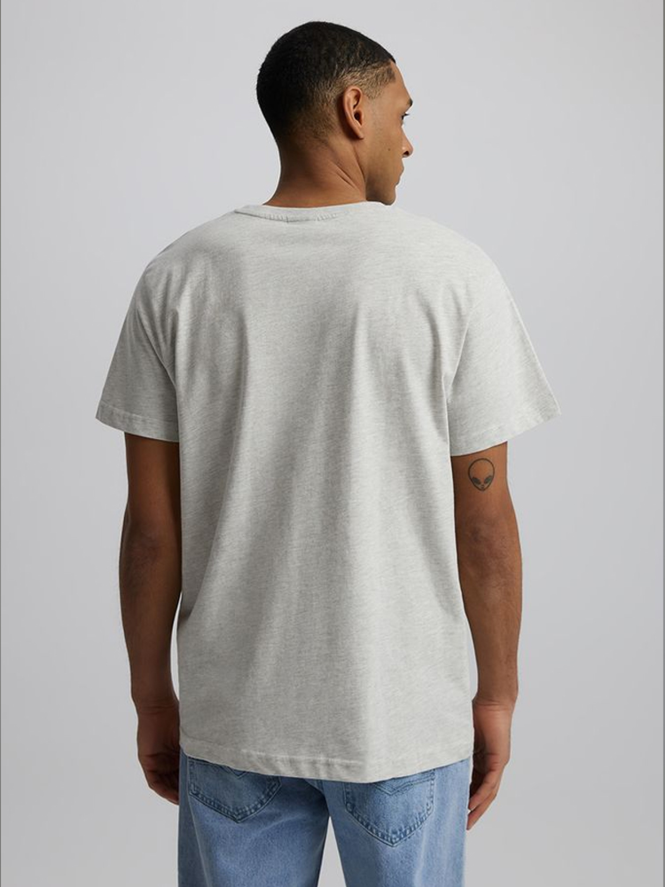 Футболка DIVERSE модель 10046411 Фото