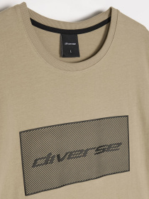 Футболка DIVERSE модель 10046408 Фото