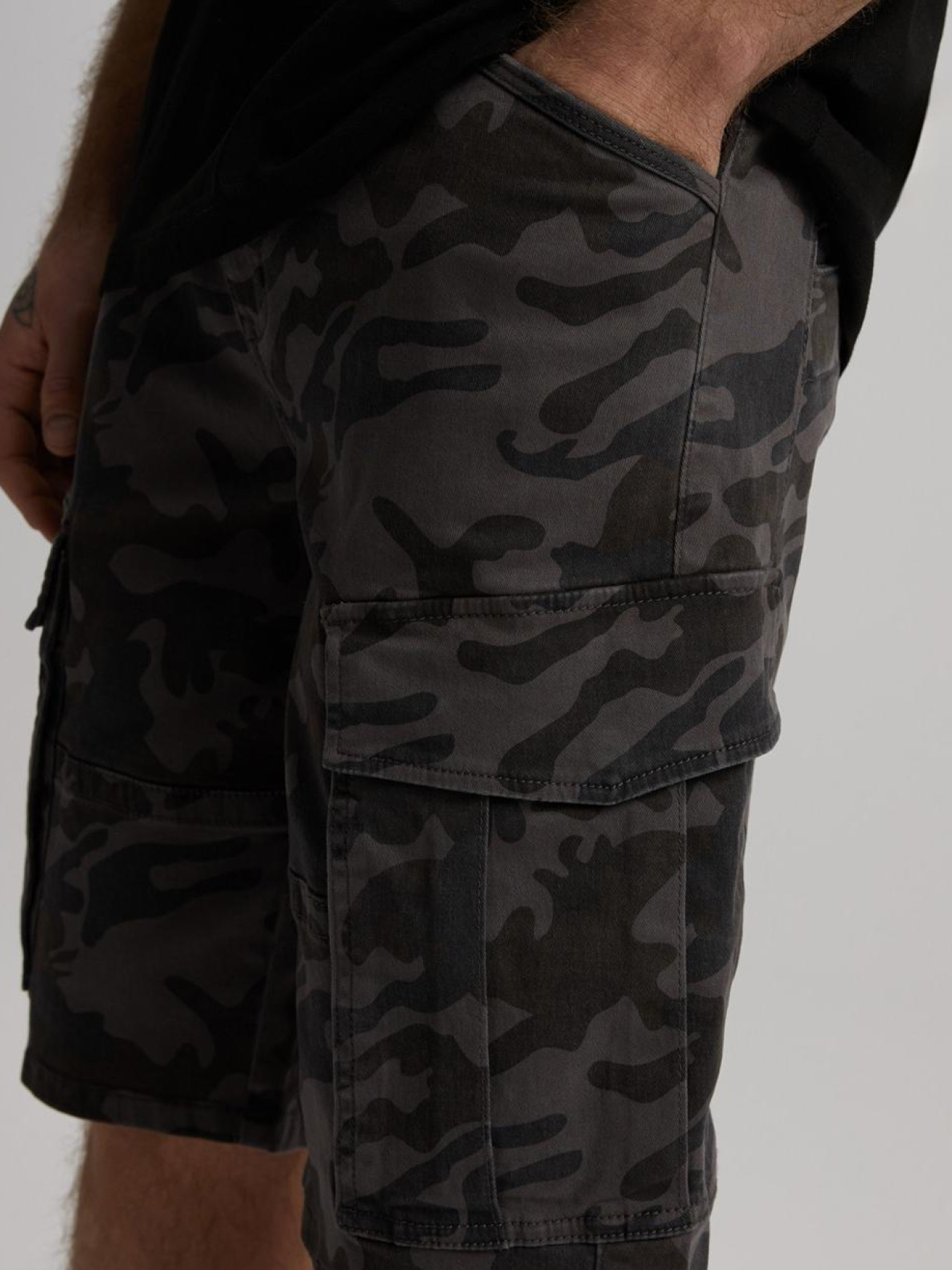 Повсякденні шорти DIVERSE Thoran Sh Camo модель 10046406 Фото